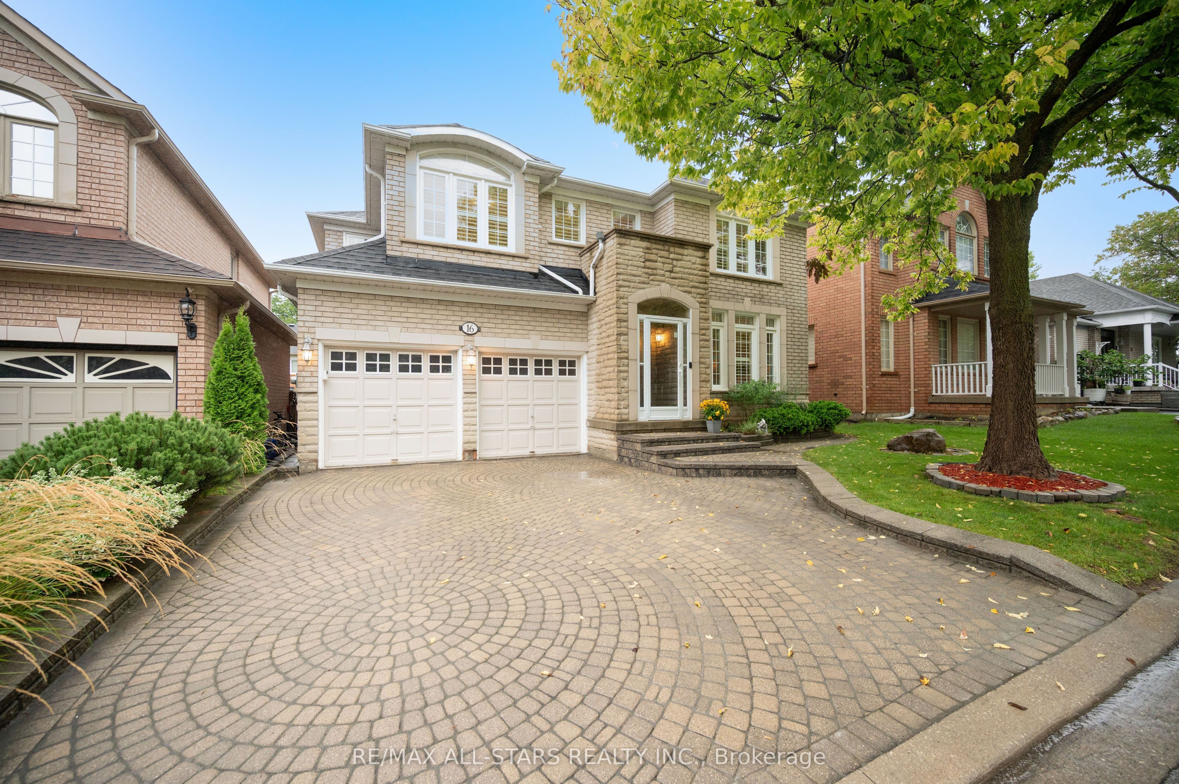 16 Primrose Path Crescent, Markham, ON L3S 4A9 photo 2