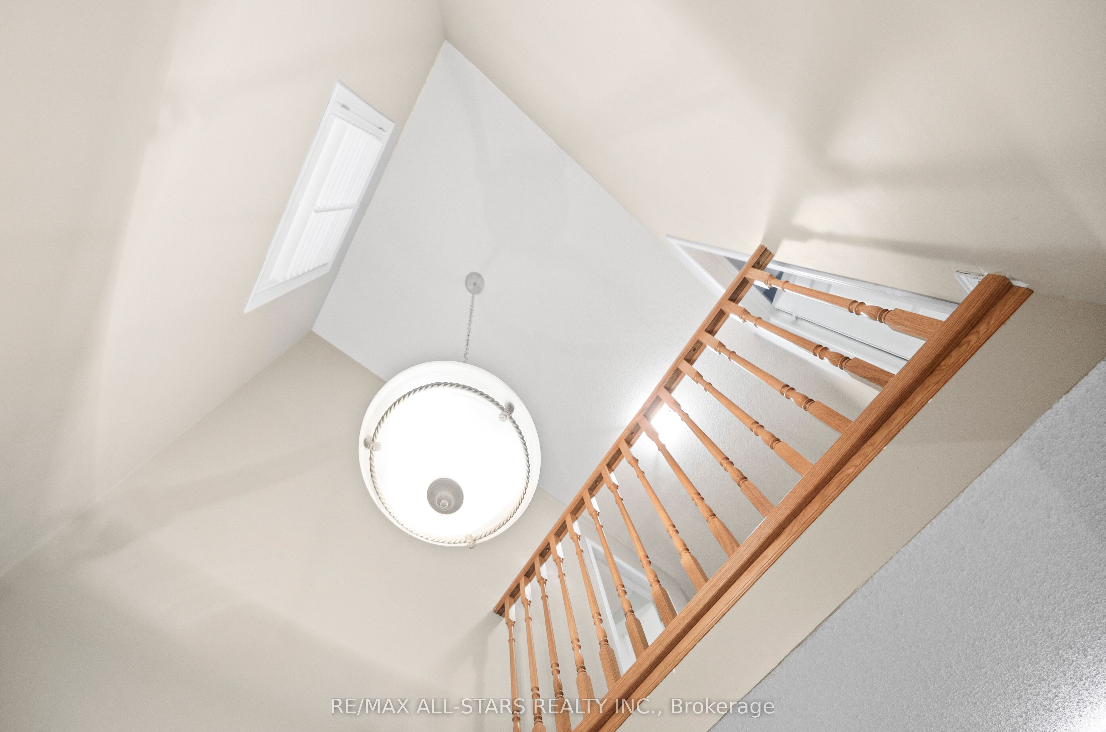 16 Primrose Path Crescent, Markham, ON L3S 4A9 photo 5
