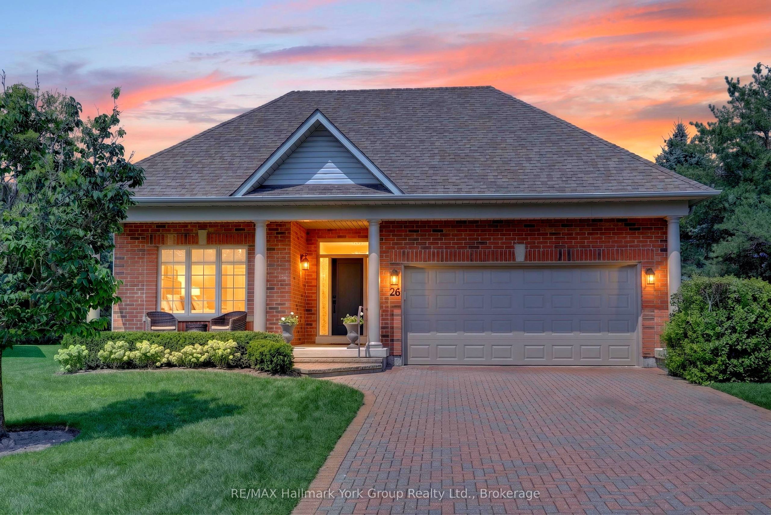 26 Hagen Hollow 201, Whitchurch-Stouffville, ON L4A 1N3