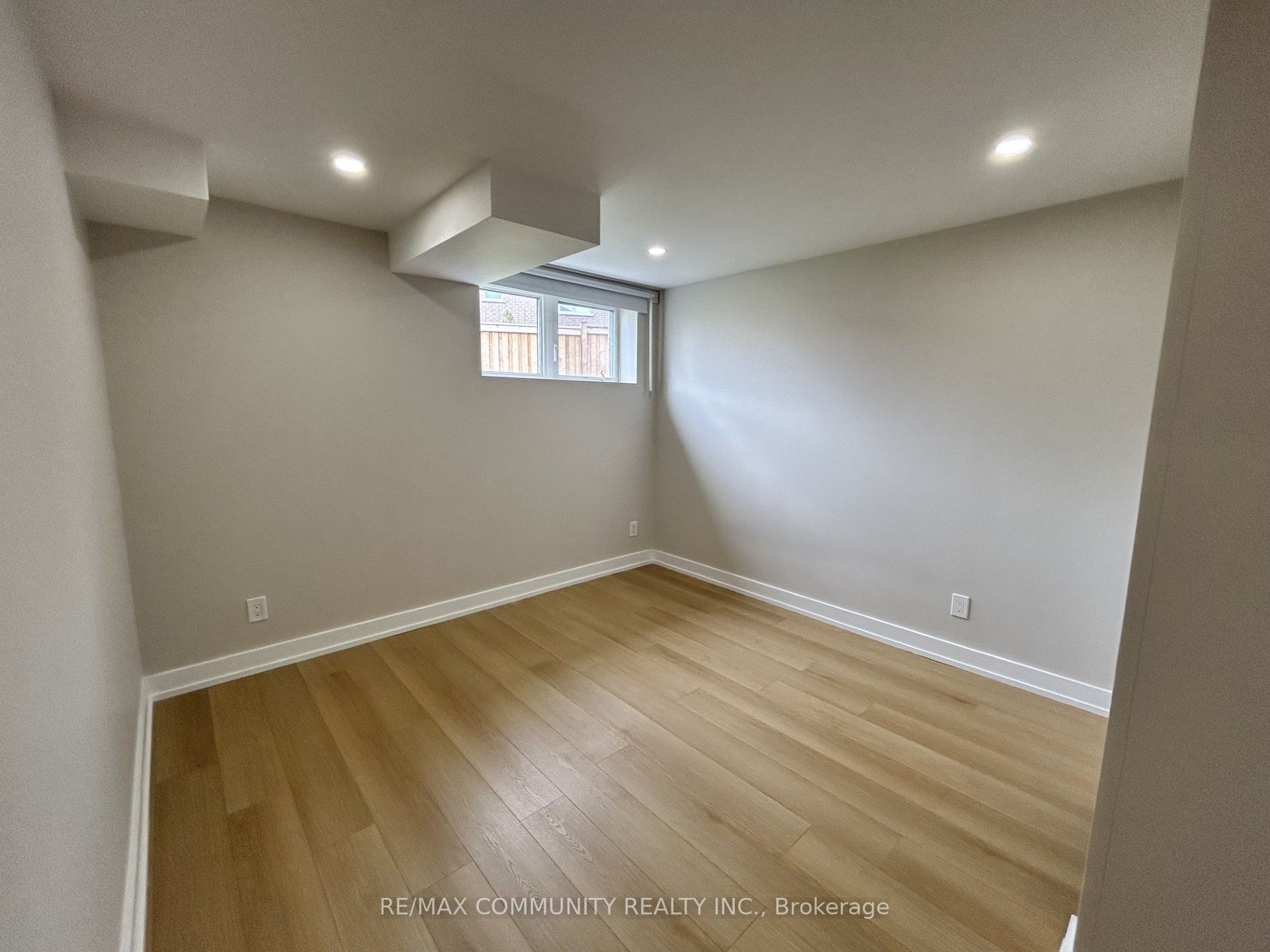 30 Red Blossom Court Basement, Whitchurch-Stouffville, ON L4A 4V1 photo 4