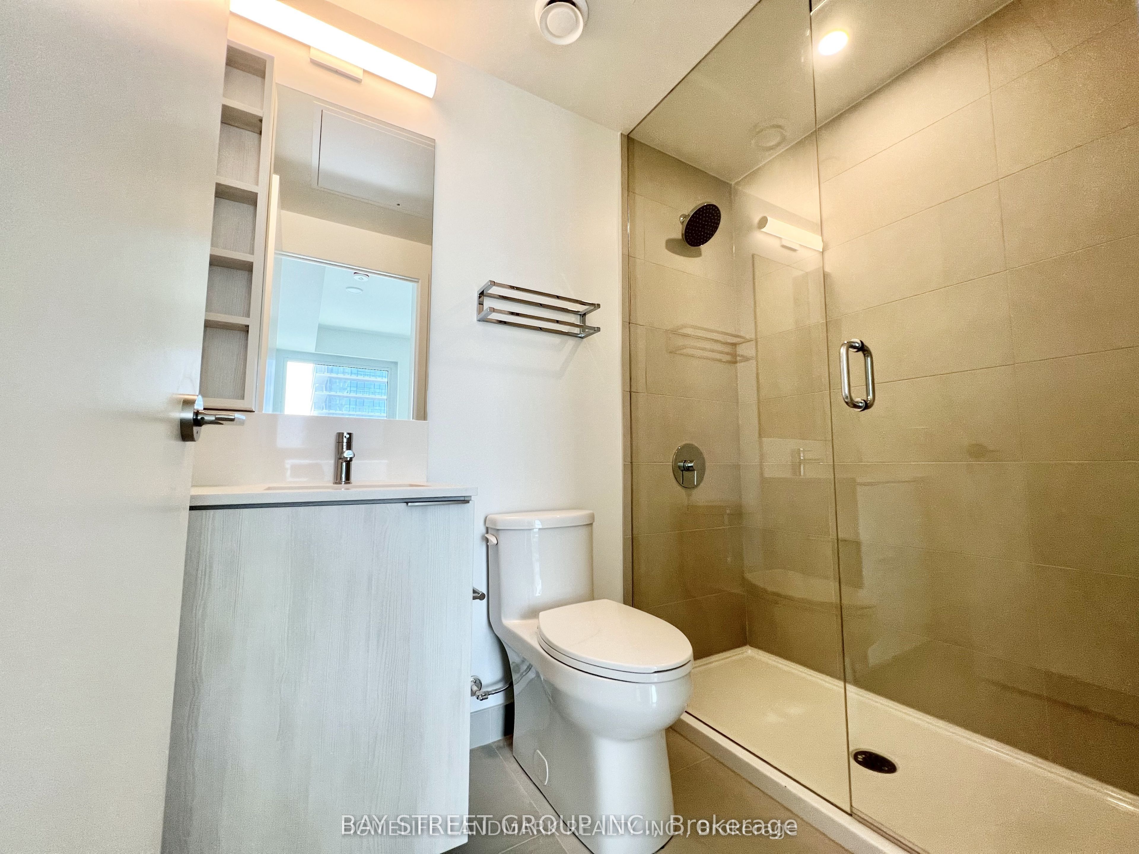 7890 Jane Street 2803, Vaughan, ON L4K 0K9 photo 5