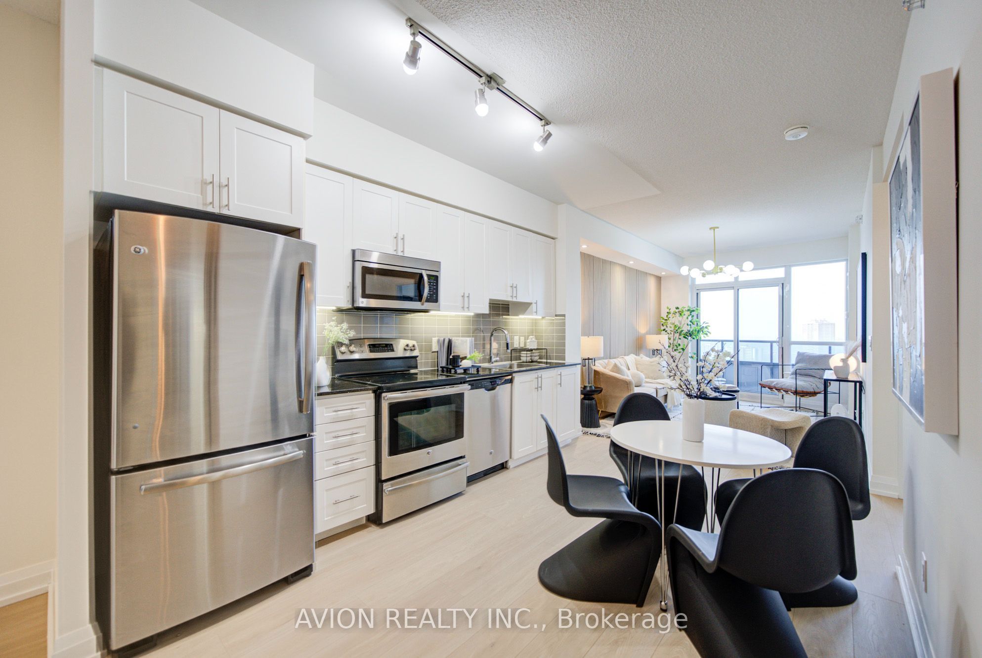 7171 Yonge Street 2409, Markham, ON L3T 0C8 photo 3