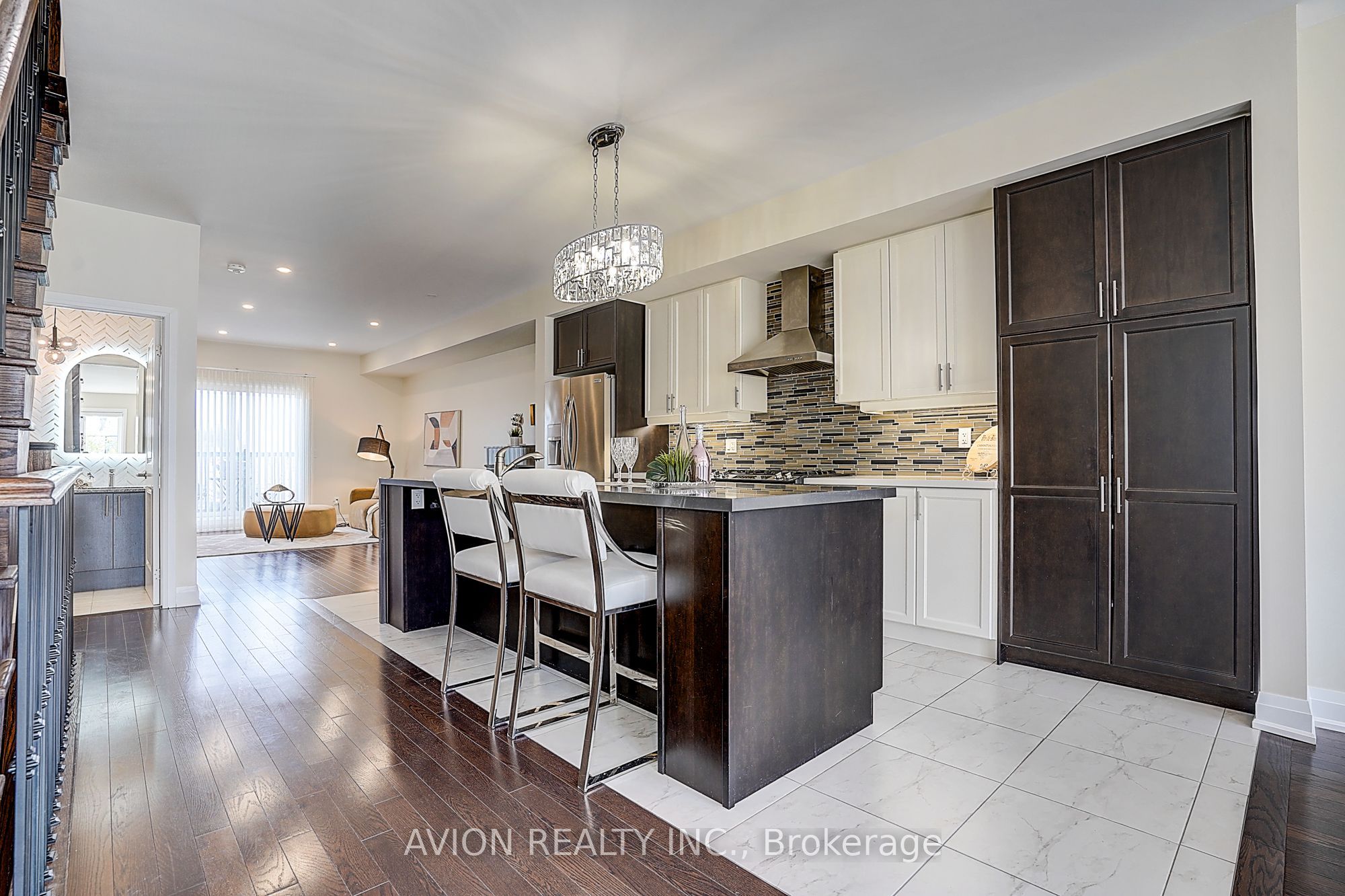 32 Mcgurran Lane, Richmond Hill, ON L4B 0G8 photo 2