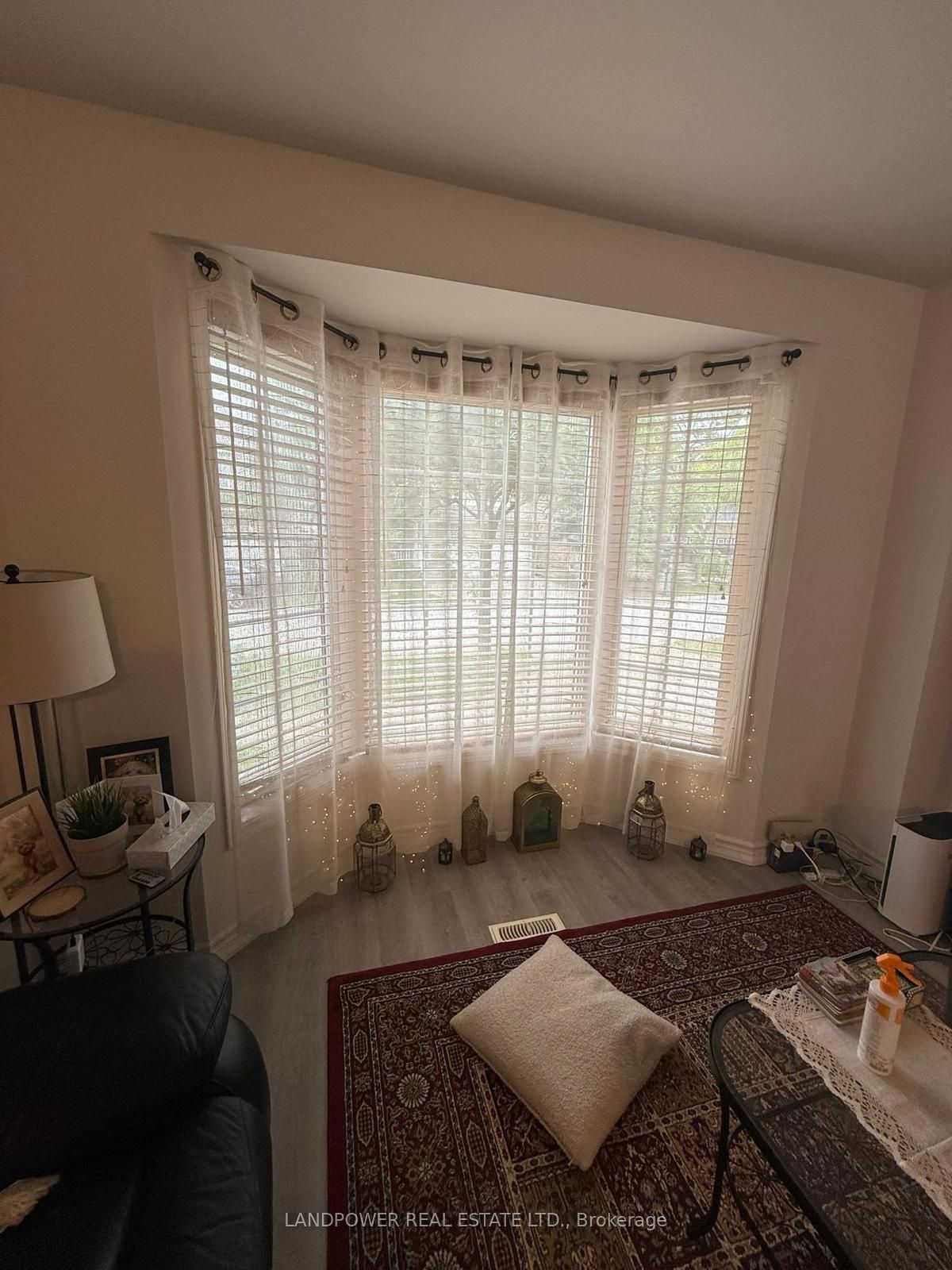 29 Sarum Crescent, Markham, ON L6C 2M7 photo 4