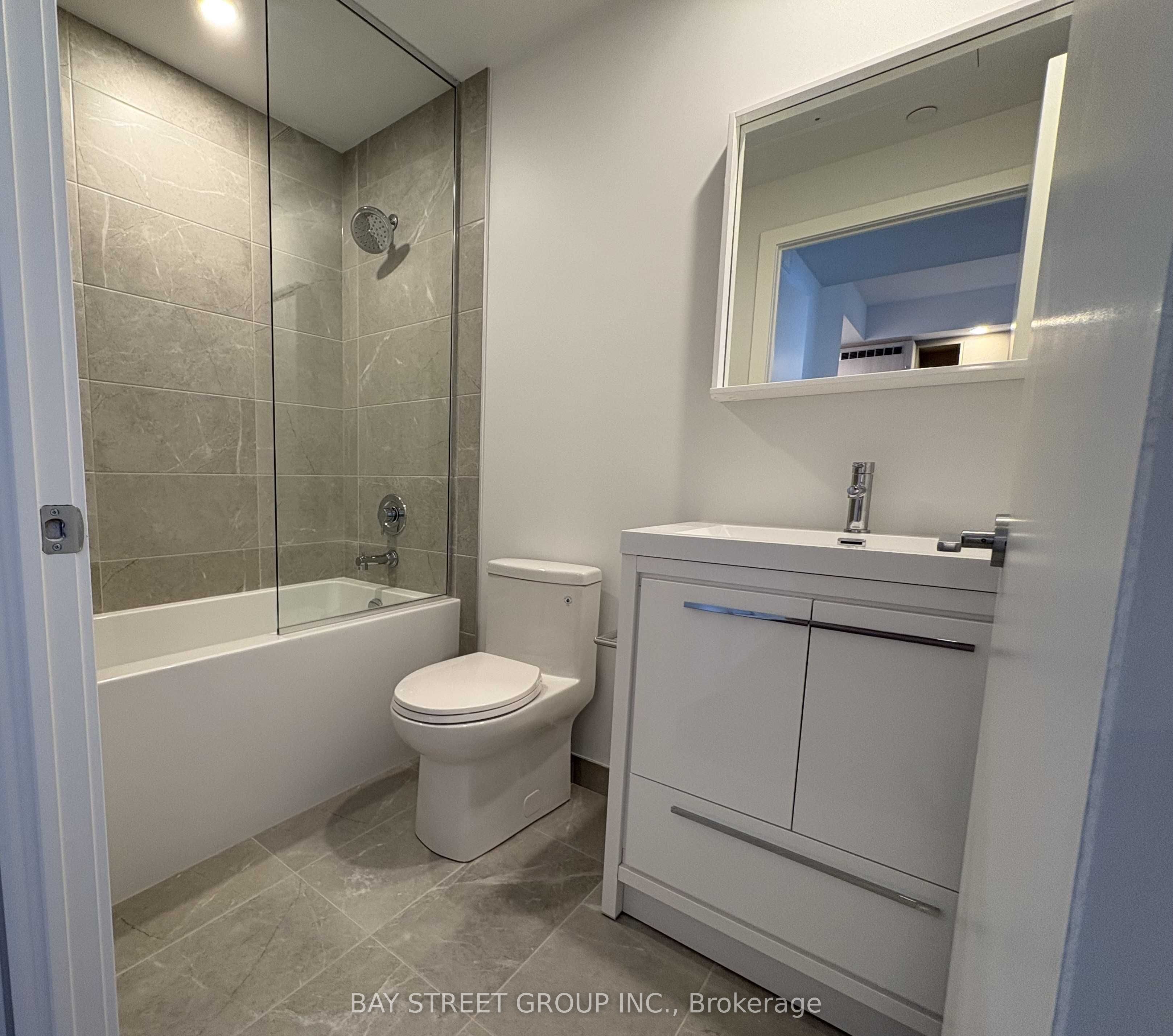 5 Meadowdale Road 1407, Vaughan, ON L4K 0C7 photo 2