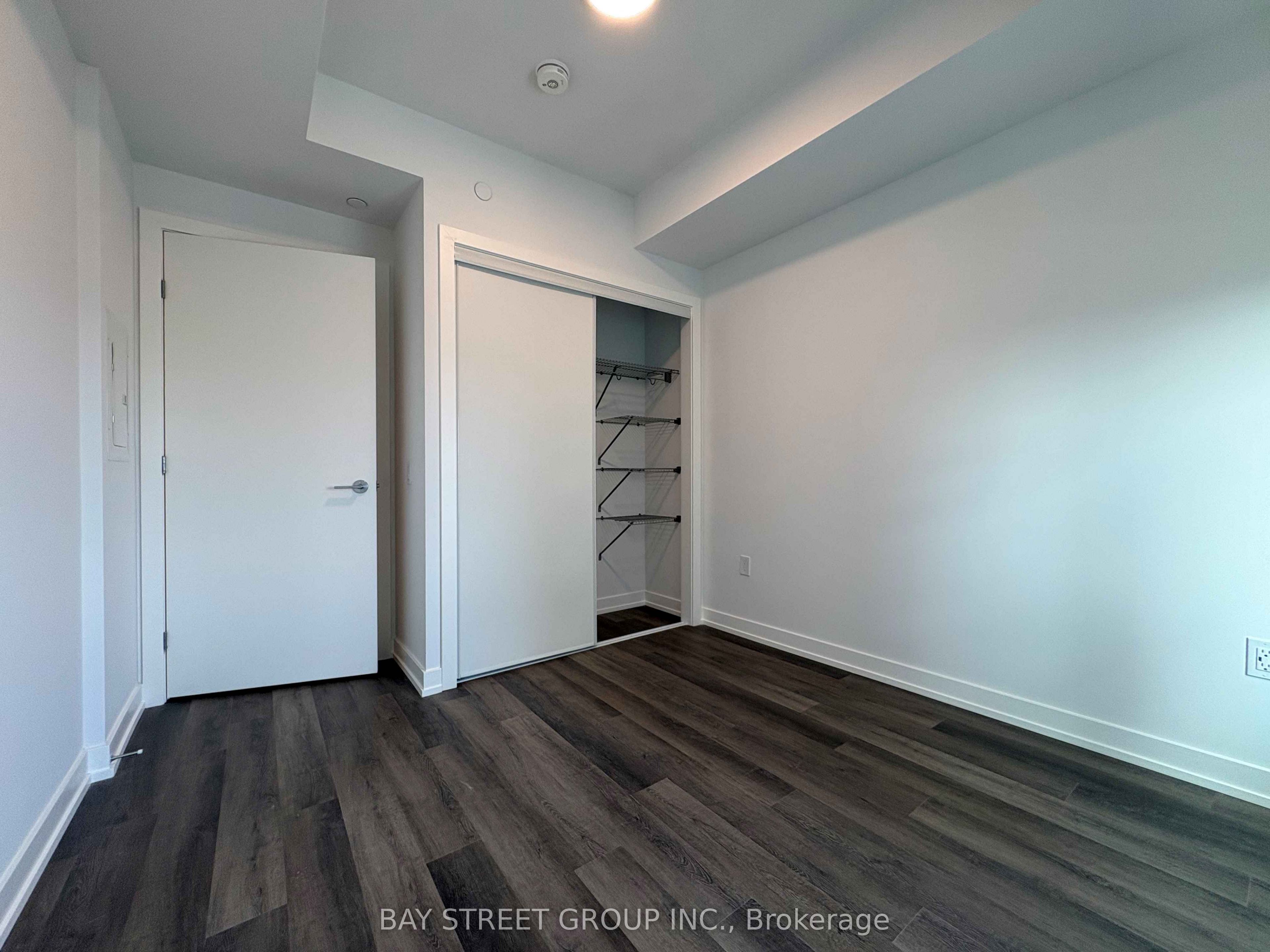 5 Meadowdale Road 1407, Vaughan, ON L4K 0C7 photo 3