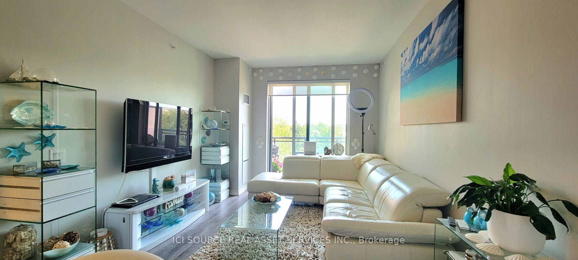 11611 Yonge Street 301, Richmond Hill, ON L4E 1G2 photo 2