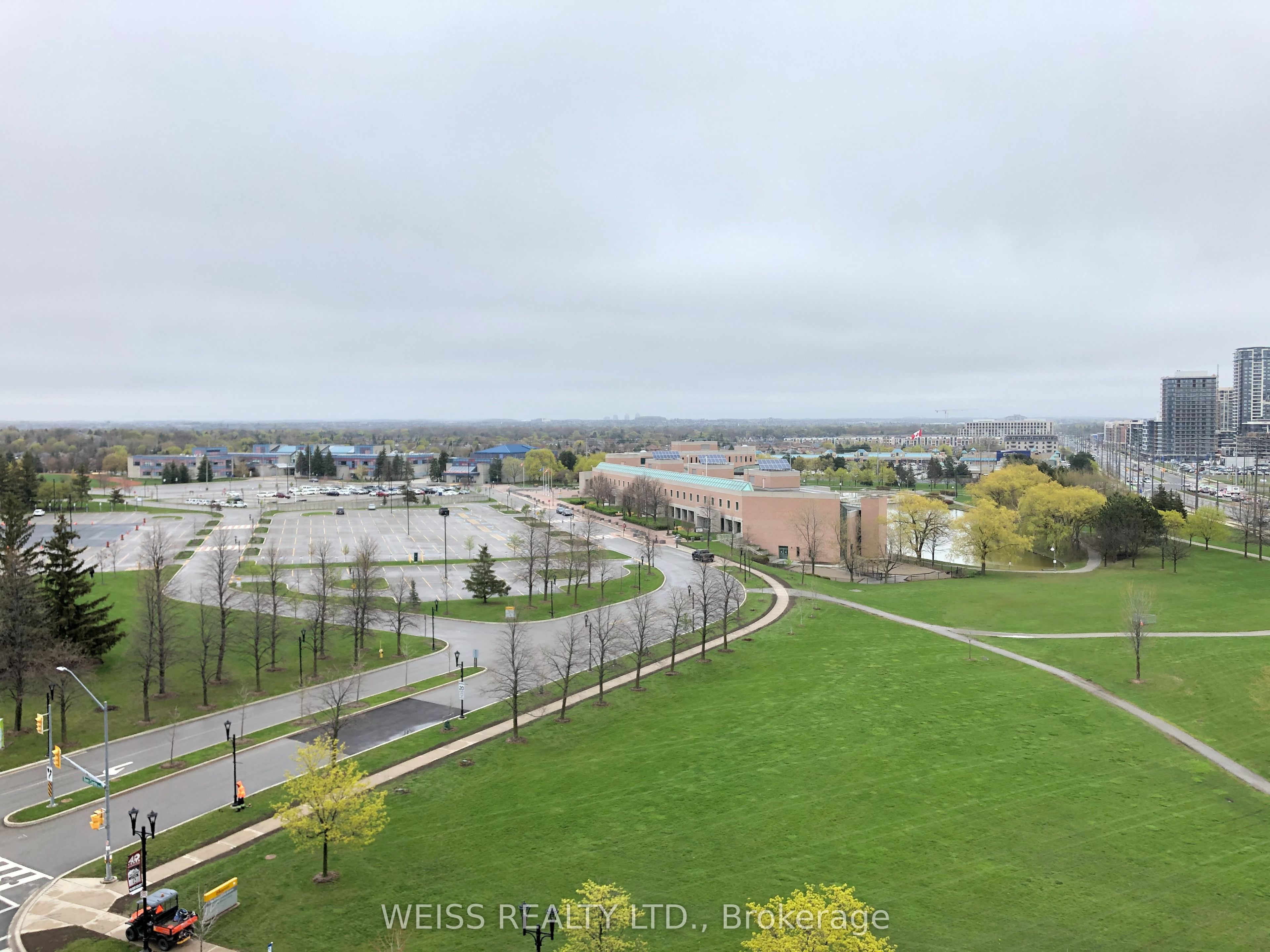 33 Cox Boulevard E 1023, Markham, ON L3R 8A6