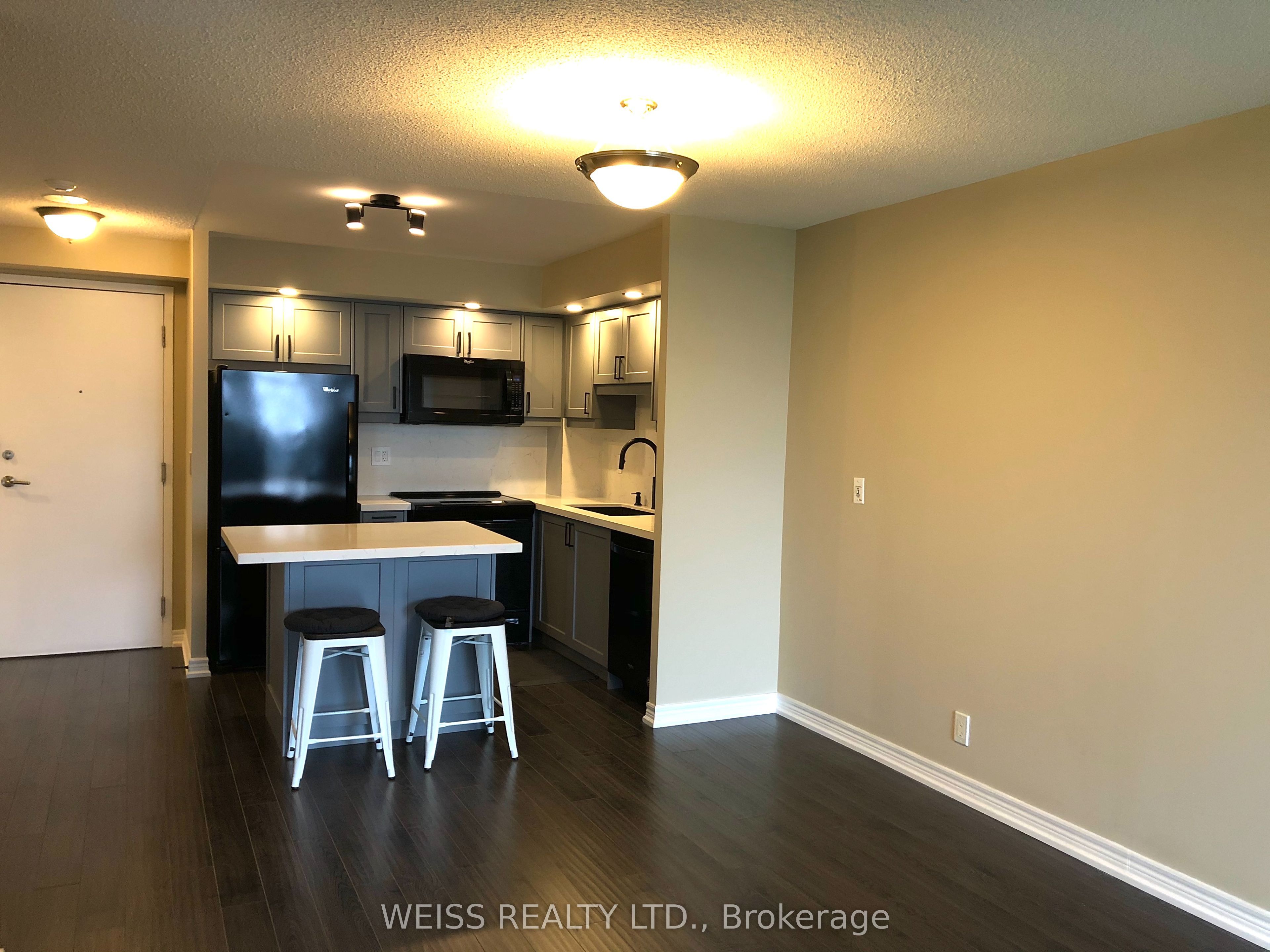 33 Cox Boulevard E 1023, Markham, ON L3R 8A6 photo 3