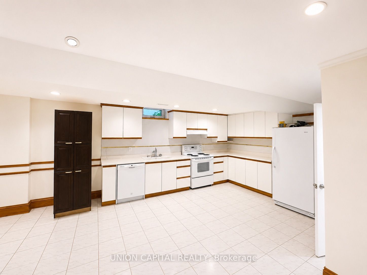 300 Belview Avenue Bsmt, Vaughan, ON L4L 7V7 photo 4