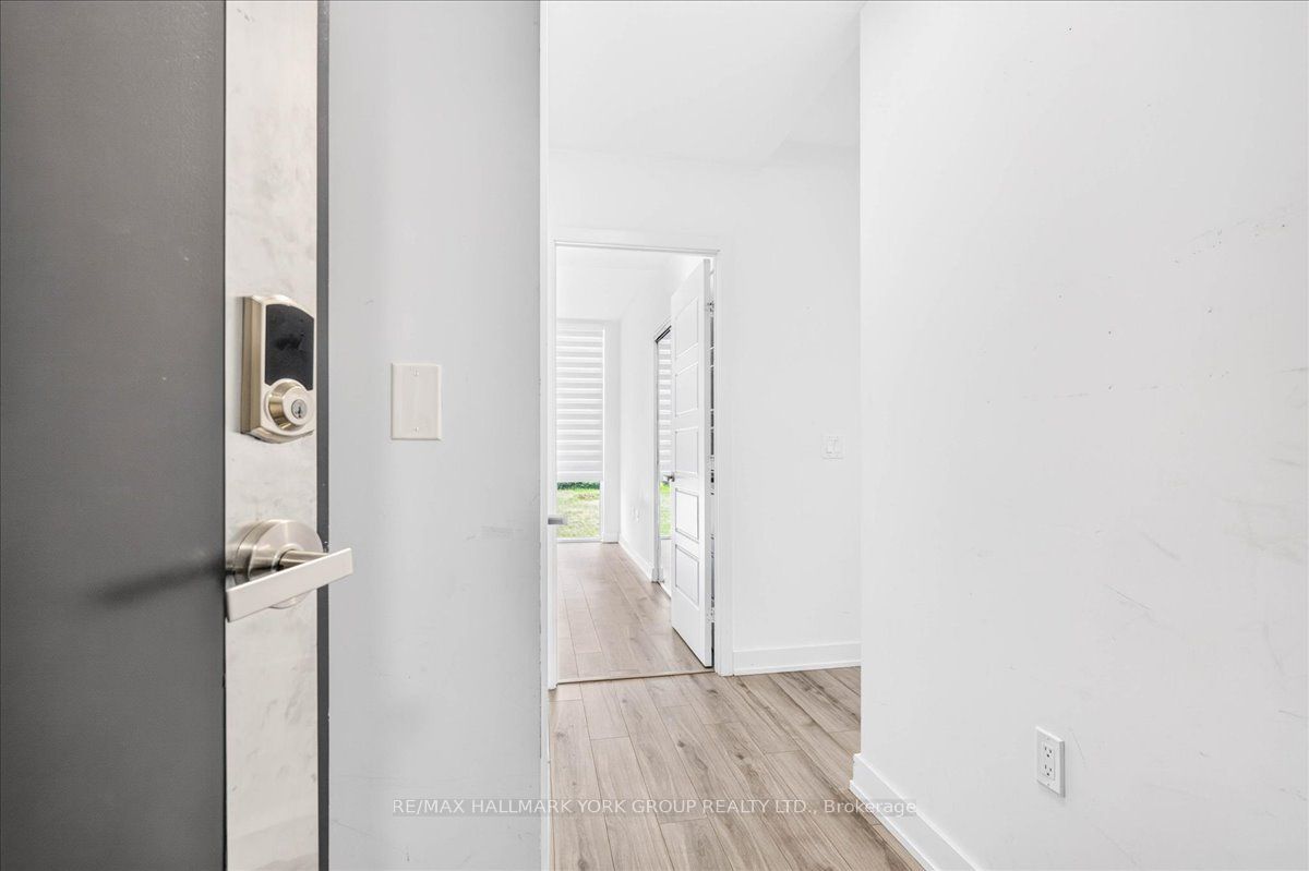 375 Sea Ray Avenue 410, Innisfil, ON L9S 0N9 photo 4