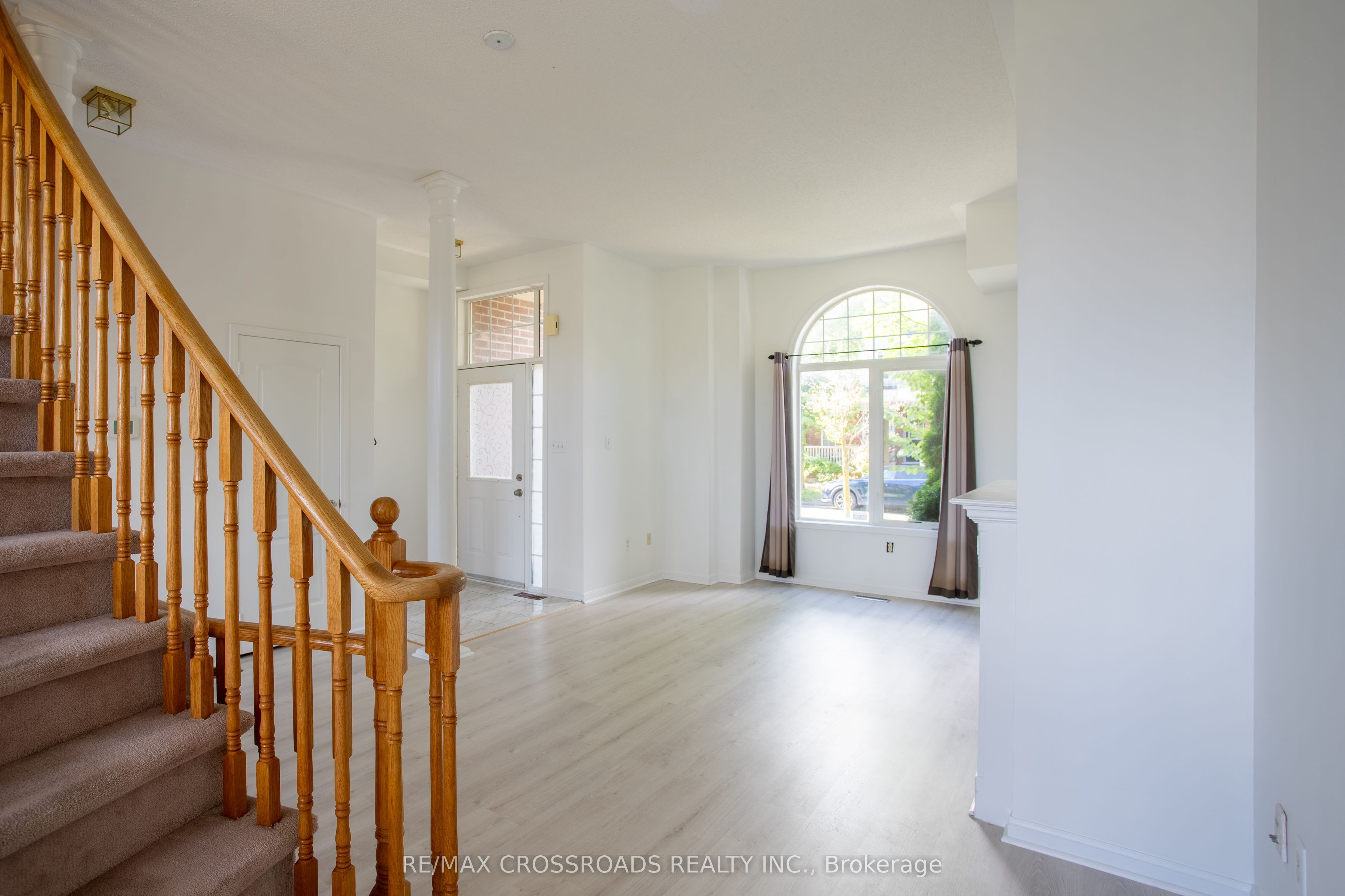 53 Cornell Park Avenue, Markham, ON L6B 1B5 photo 2