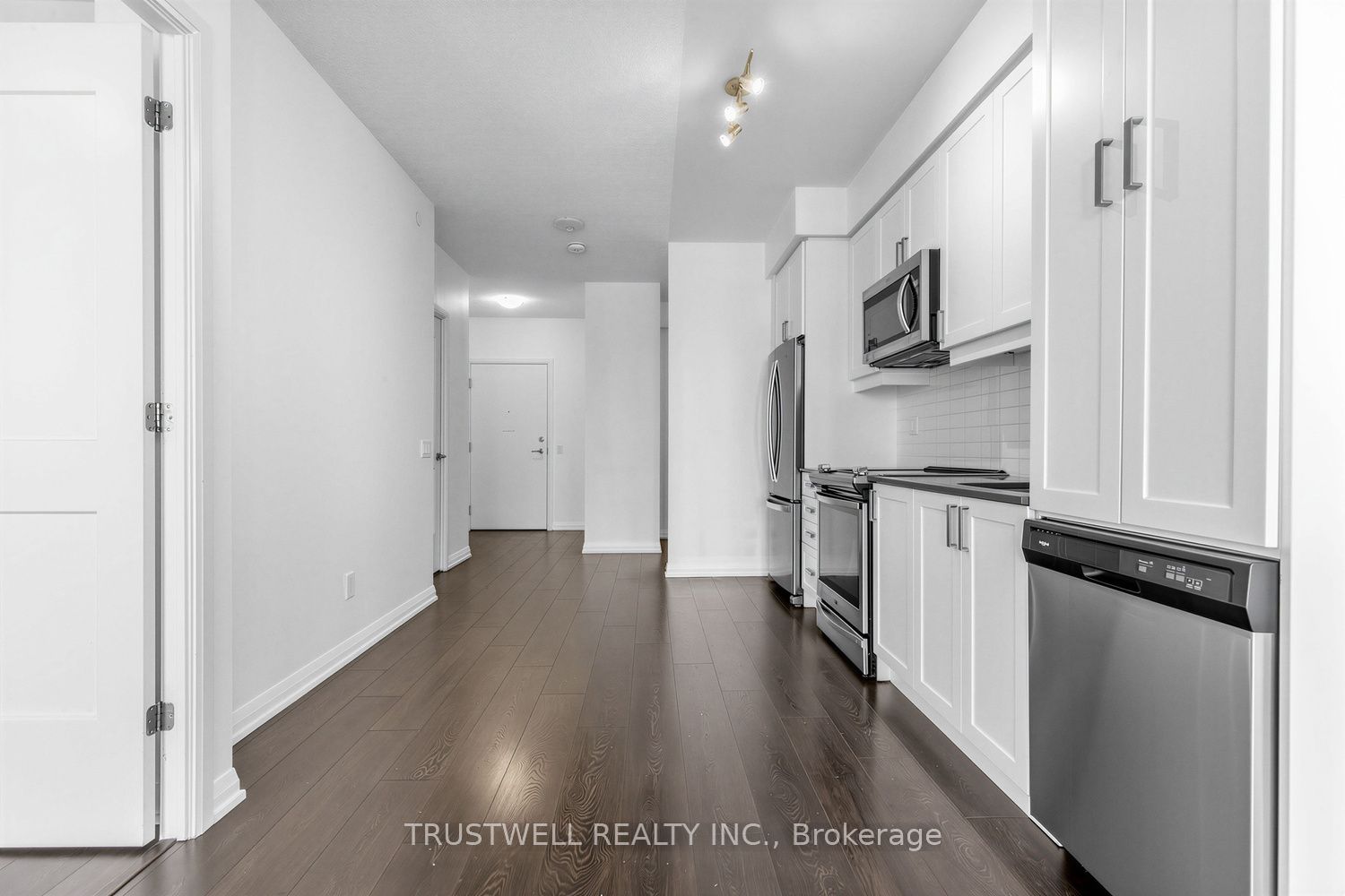 7895 Jane Street 2511, Vaughan, ON L4K 0K2 photo 5