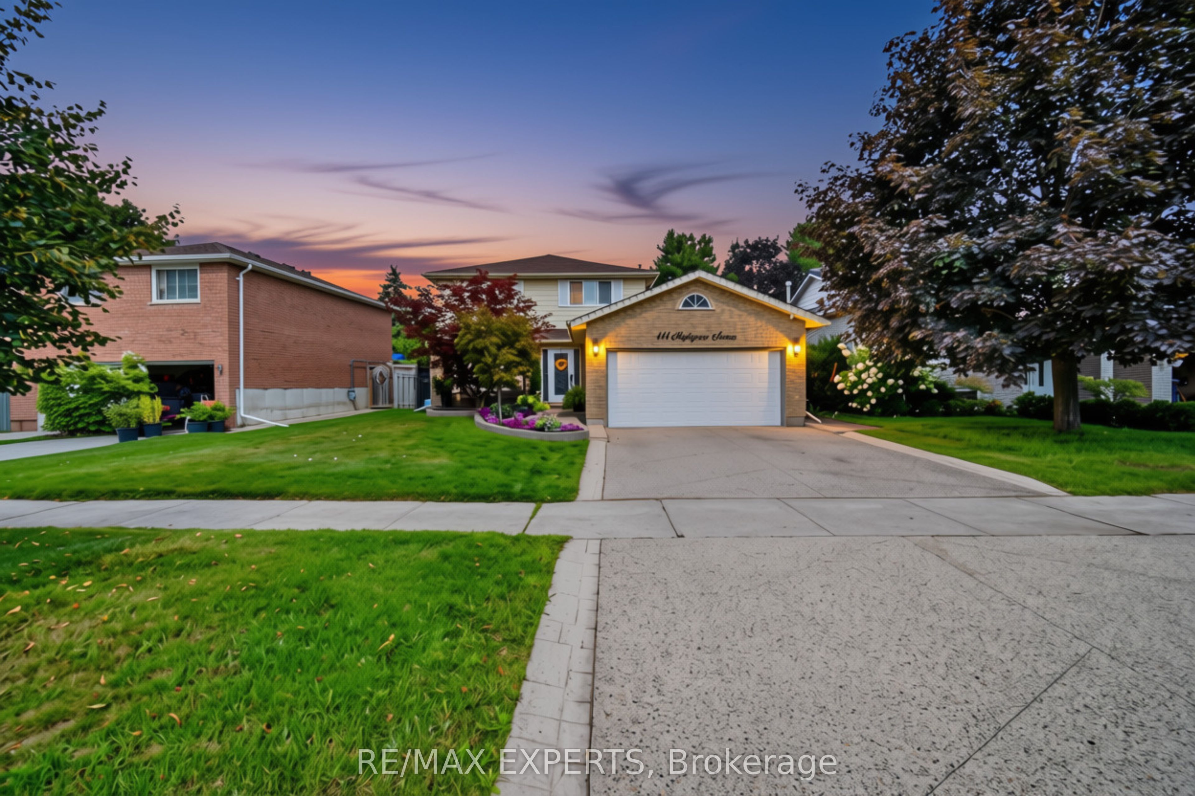 444 Maplegrove Avenue, Bradford West Gwillimbury, ON L3Z 2V6