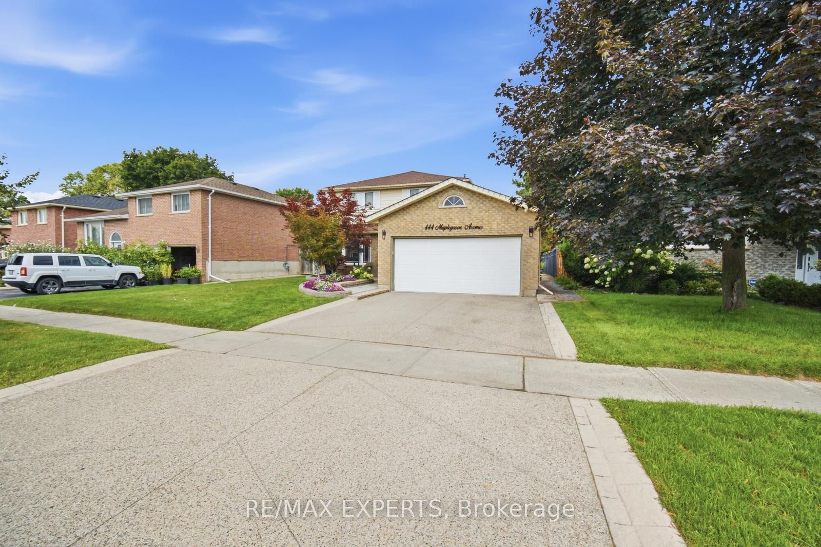 444 Maplegrove Avenue, Bradford West Gwillimbury, ON L3Z 2V6 photo 3