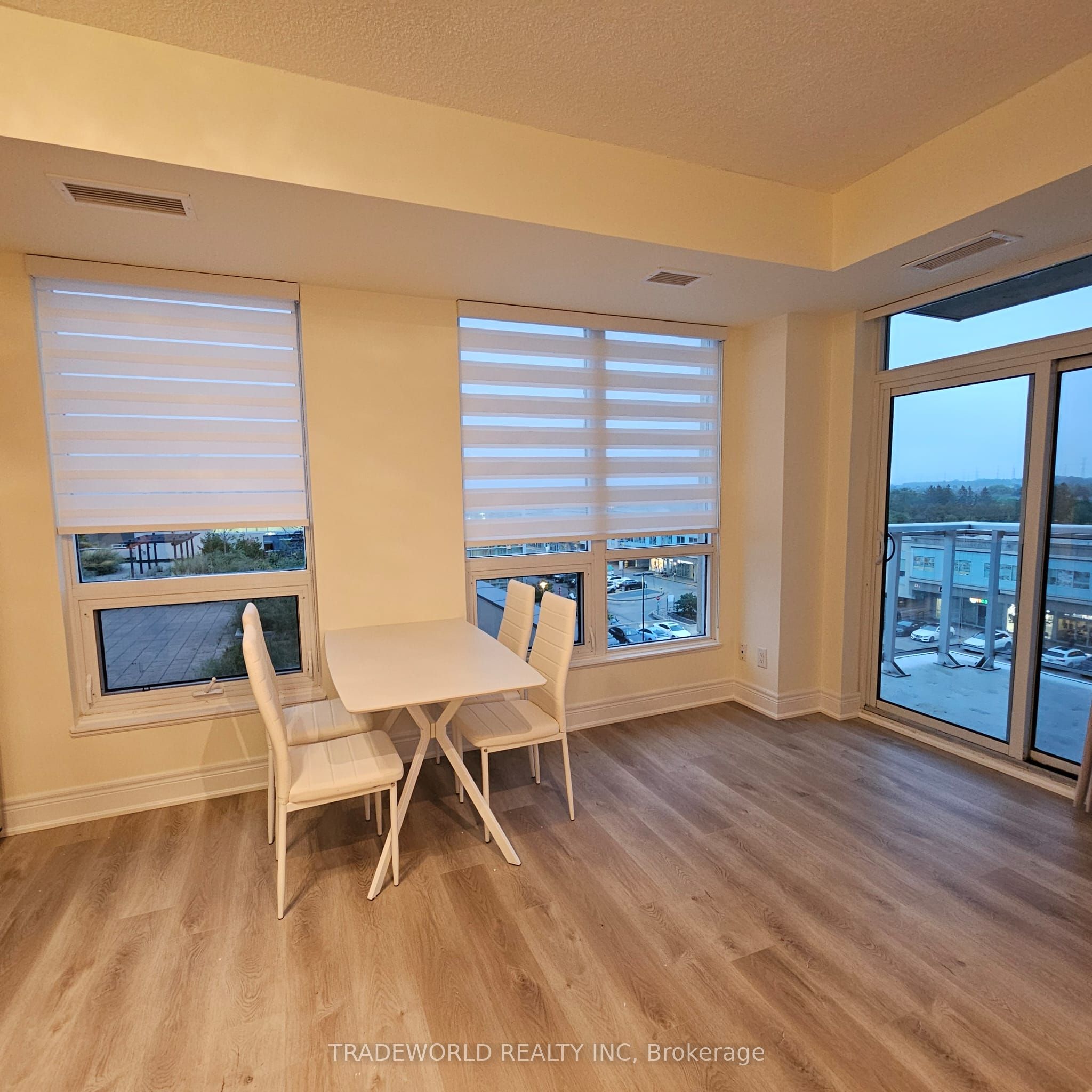 8323 Kennedy Road 626, Markham, ON L3R 5W7 photo 4