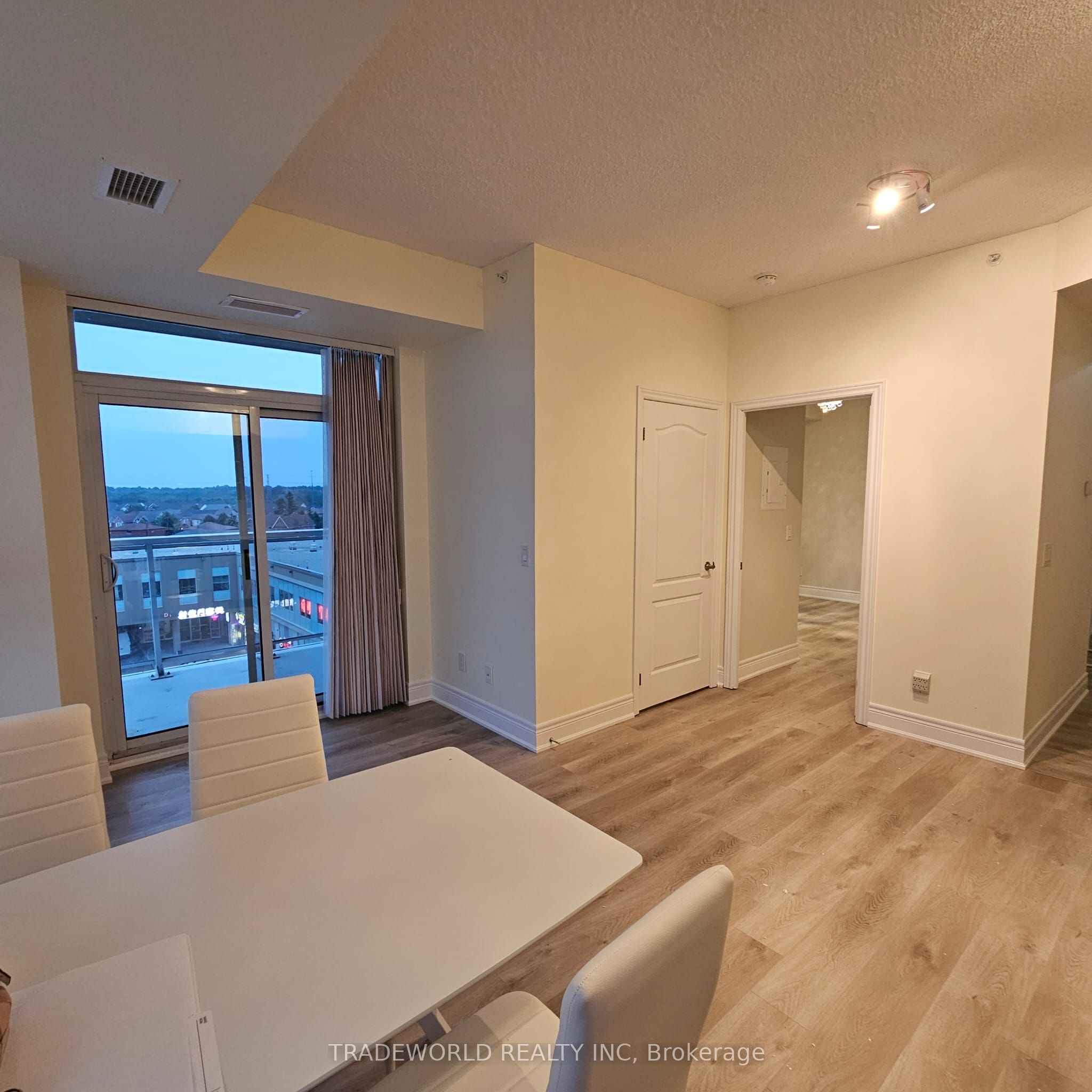 8323 Kennedy Road 626, Markham, ON L3R 5W7 photo 5