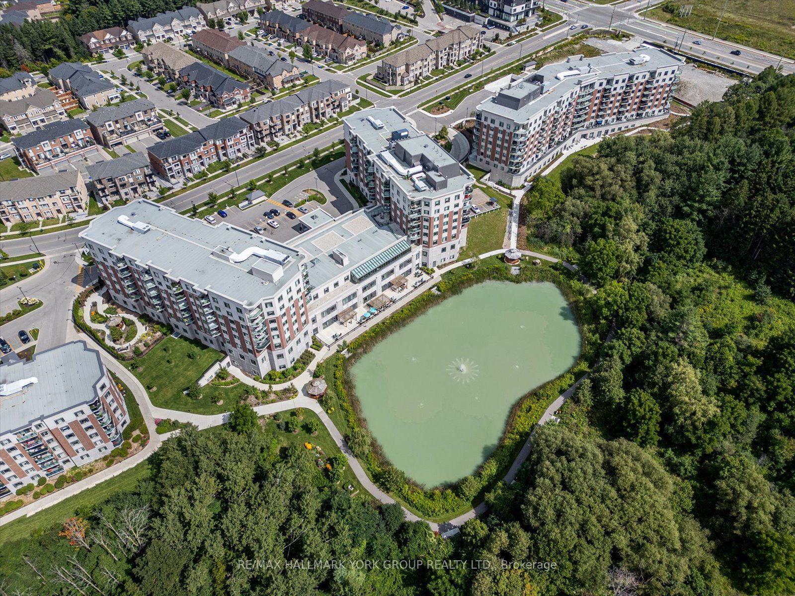 460 William Graham Drive 116, Aurora, ON L4G 1X9 photo 3
