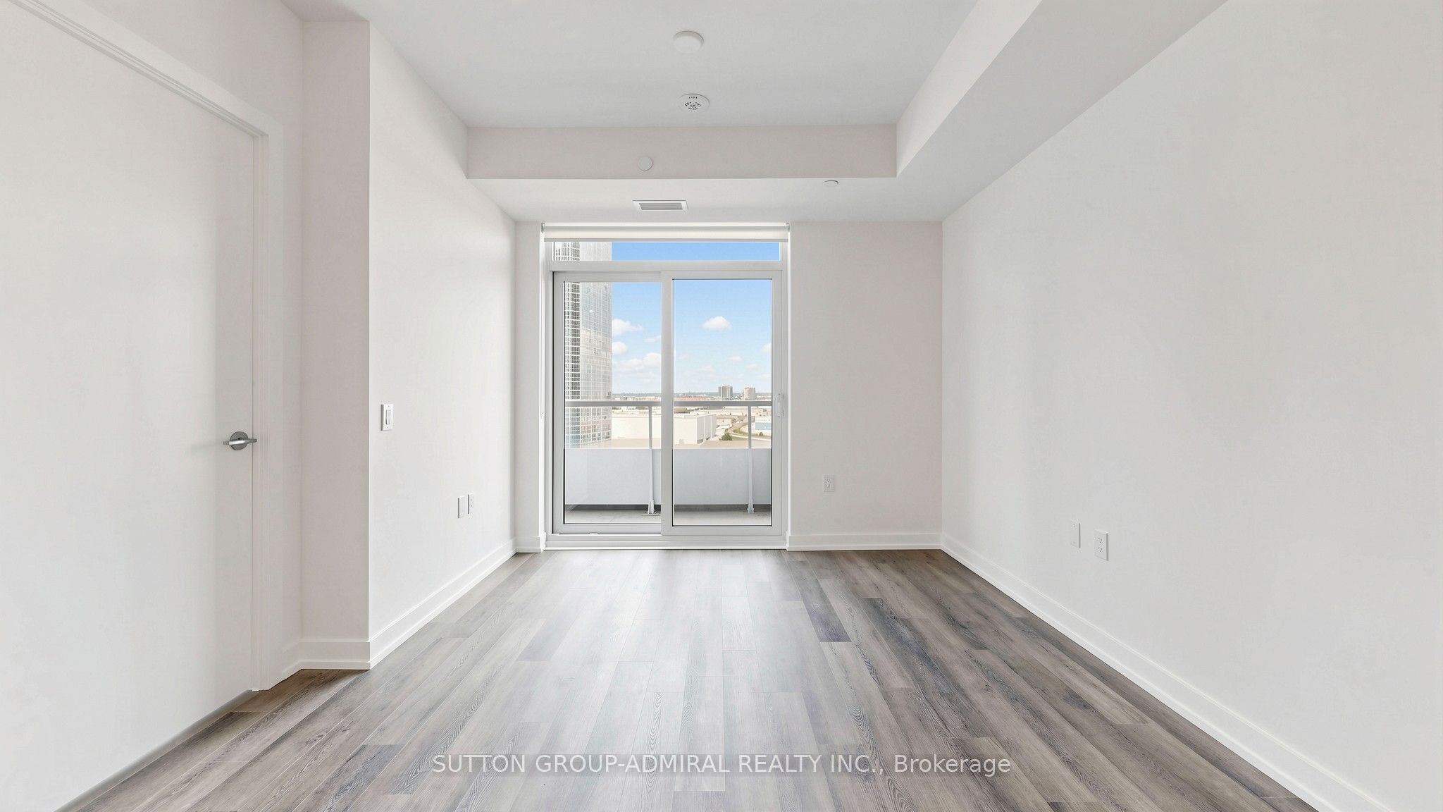 5 Meadowdale Road 1301, Vaughan, ON L4K 0C7 photo 2