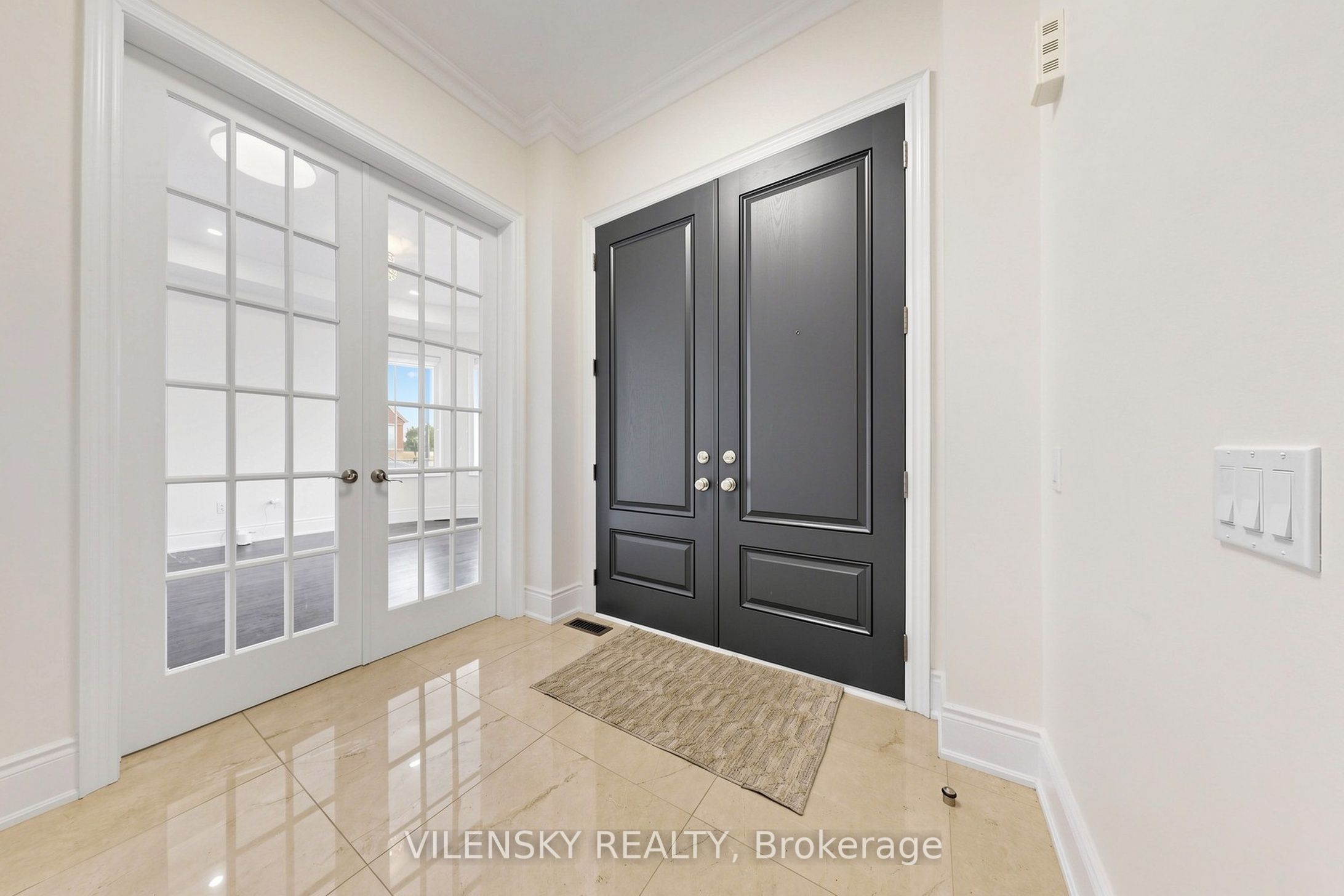 95 Chesney Crescent, Vaughan, ON L4H 4A5 photo 4