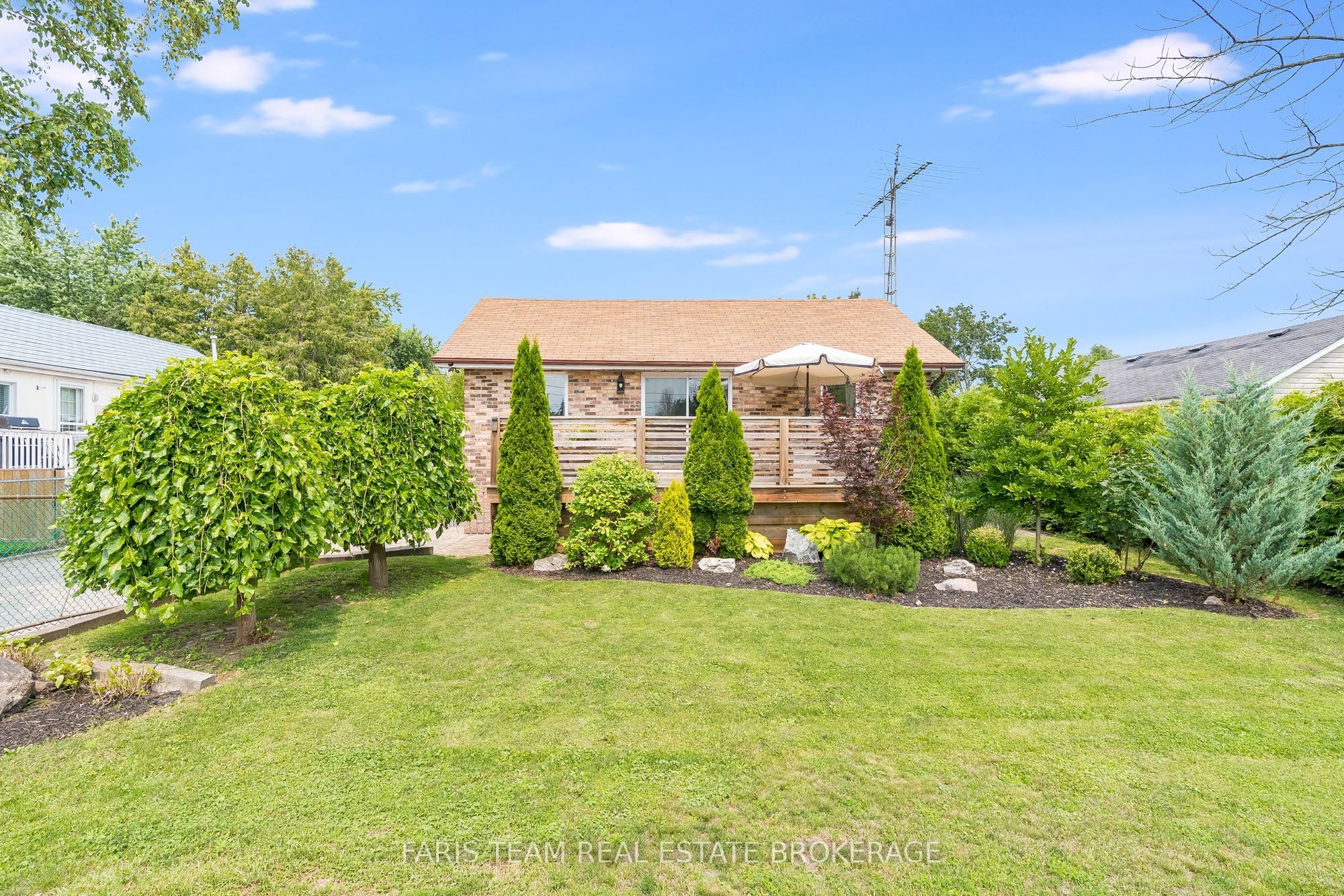 987 Isabella Street, Innisfil, ON L9S 3T7 photo 2
