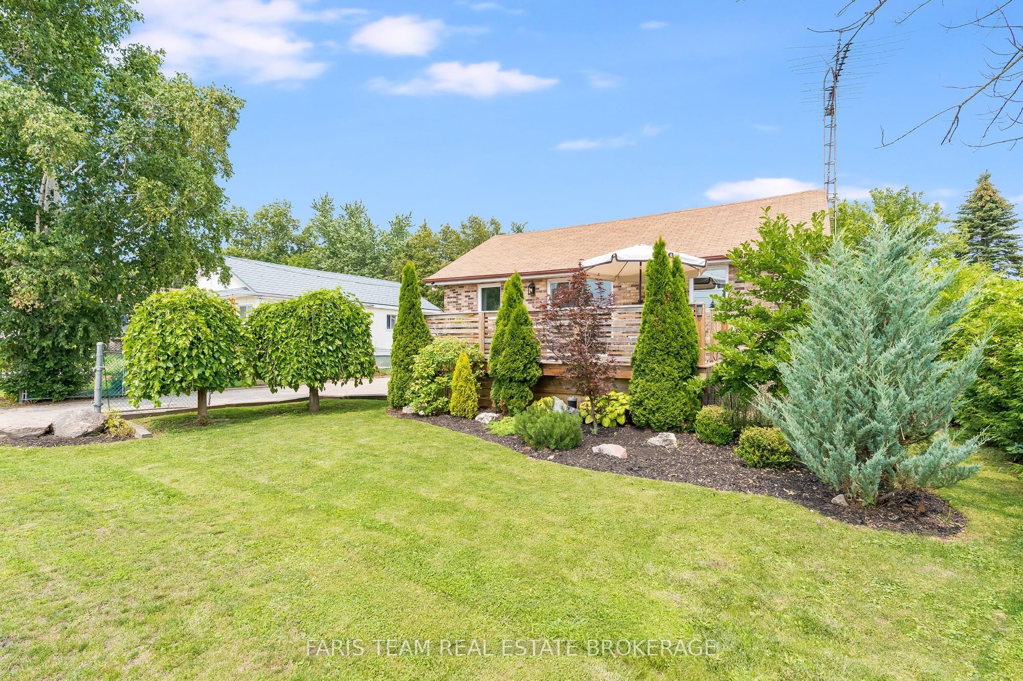 987 Isabella Street, Innisfil, ON L9S 3T7 photo 3