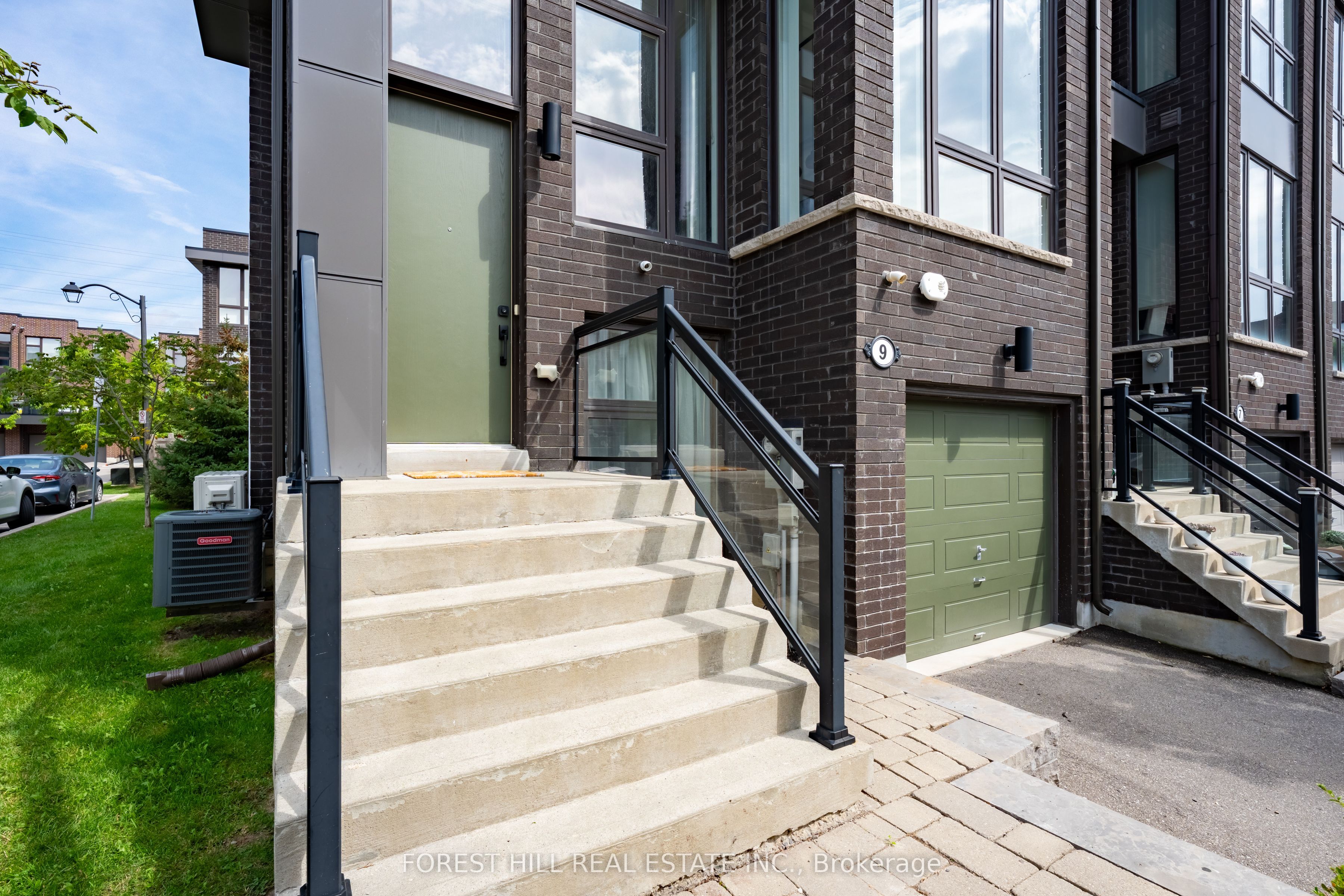 9 Sable Road, Vaughan, ON L6A 1S2 photo 2