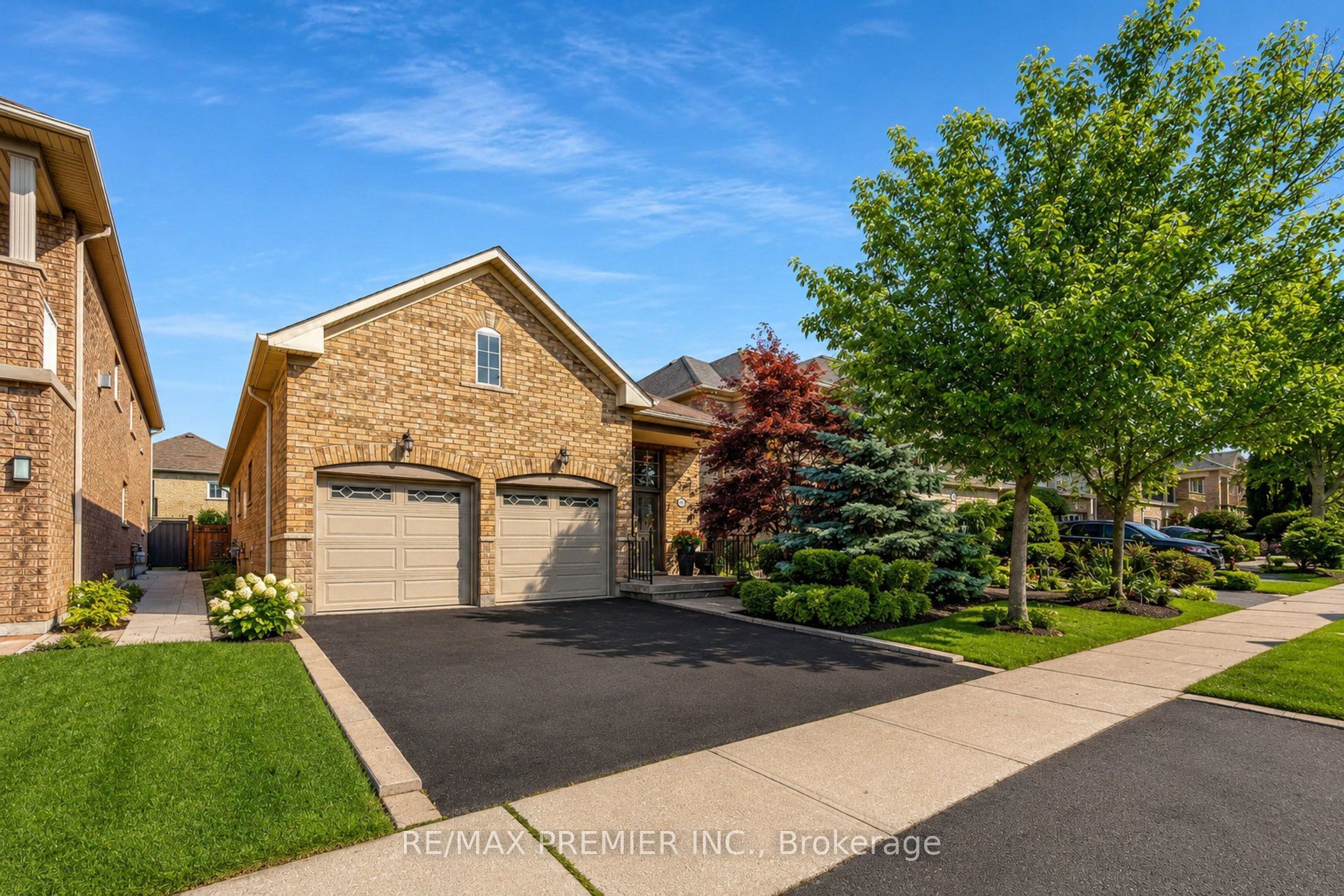 146 South Belair Drive, Vaughan, ON L4H 2N5 photo 2