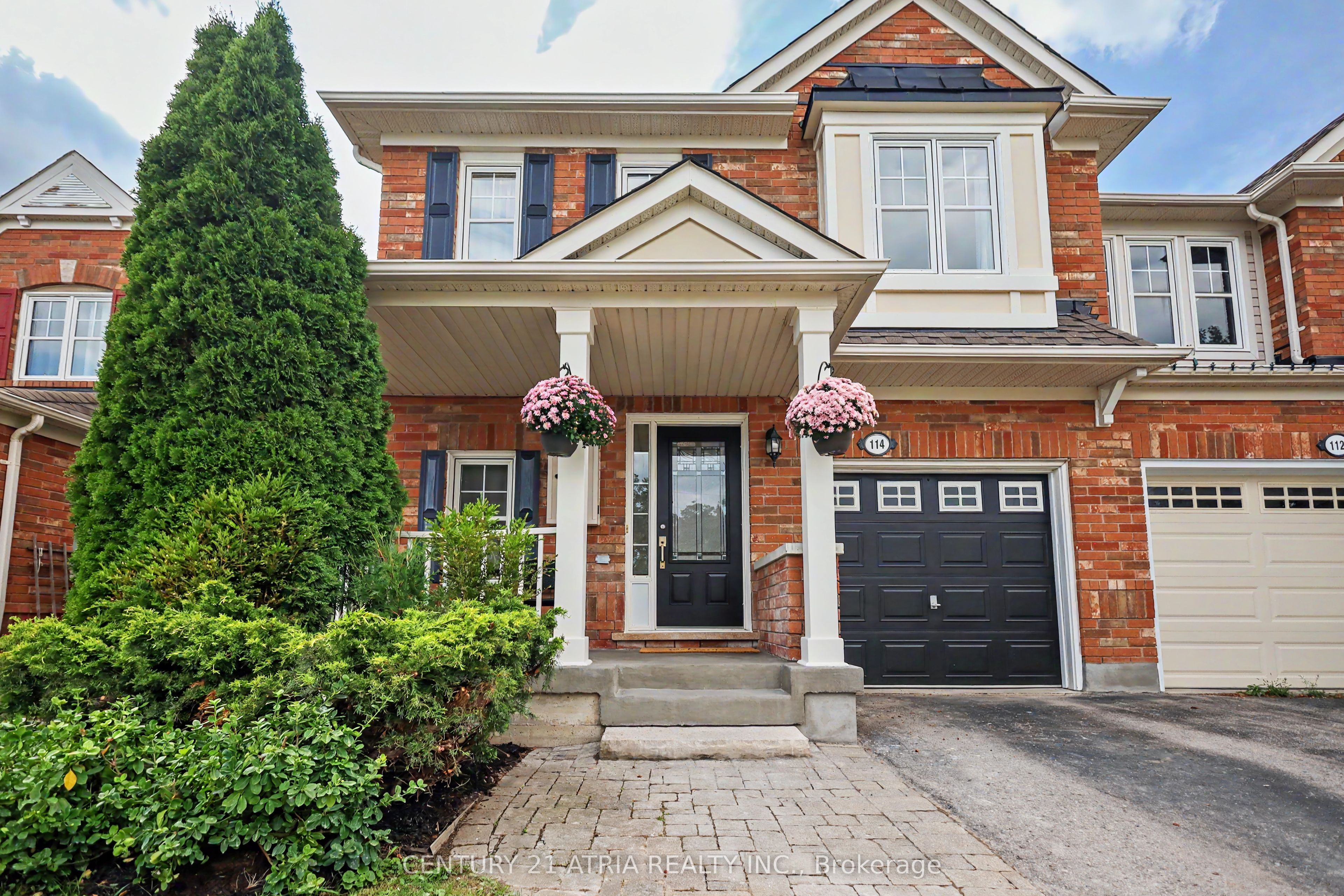 114 Dougherty Crescent, Whitchurch-Stouffville, ON L4A 0A7 photo 3