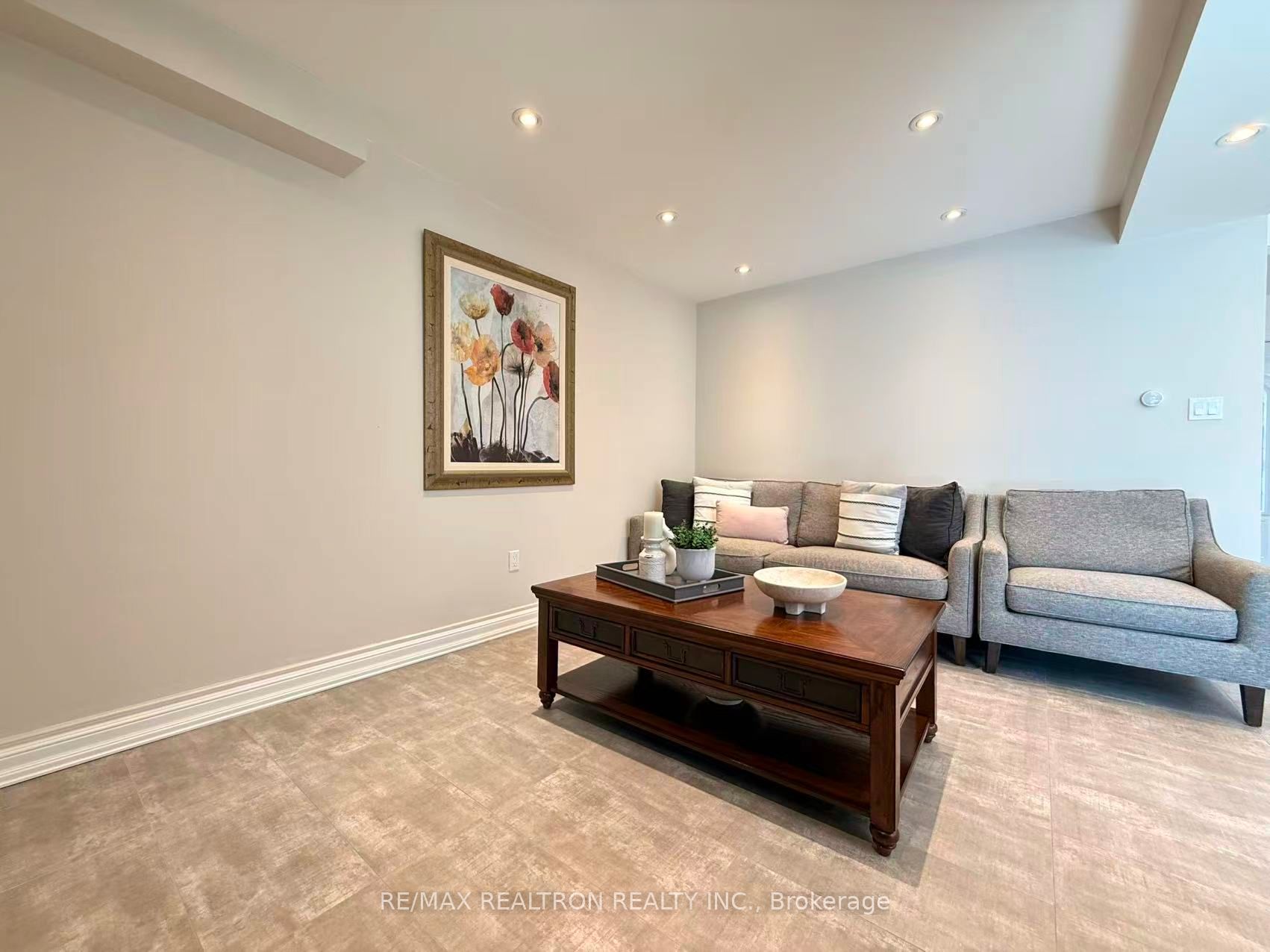 213 Roseheath Drive, Vaughan, ON L6A 2A3 photo 5
