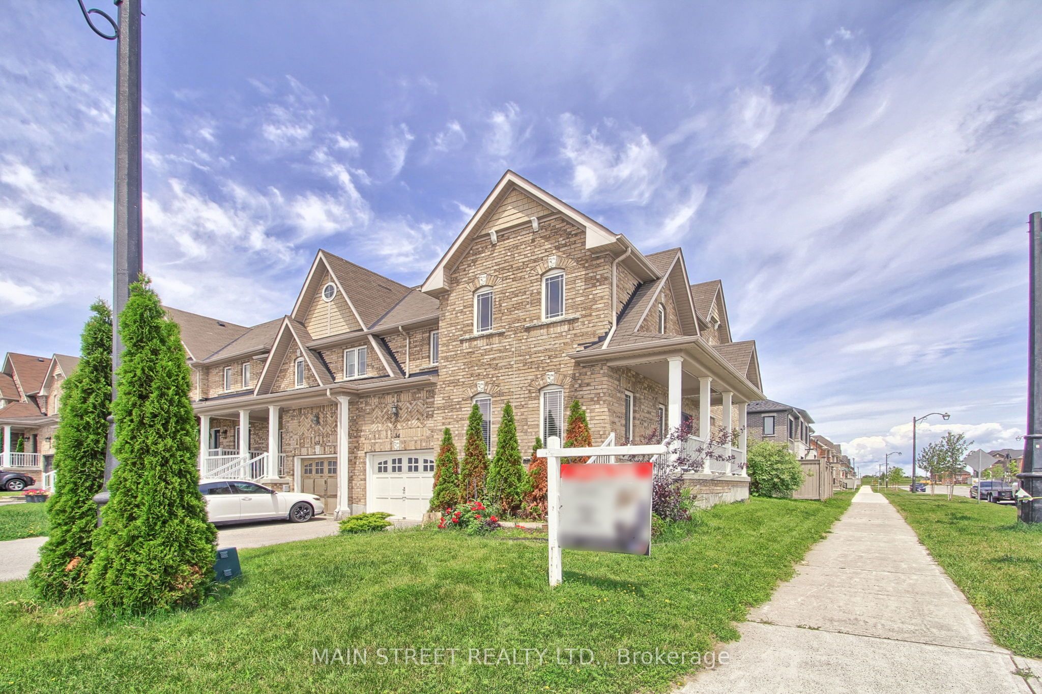 34 Grey Wing Avenue, Georgina, ON L4P 0B8 photo 2