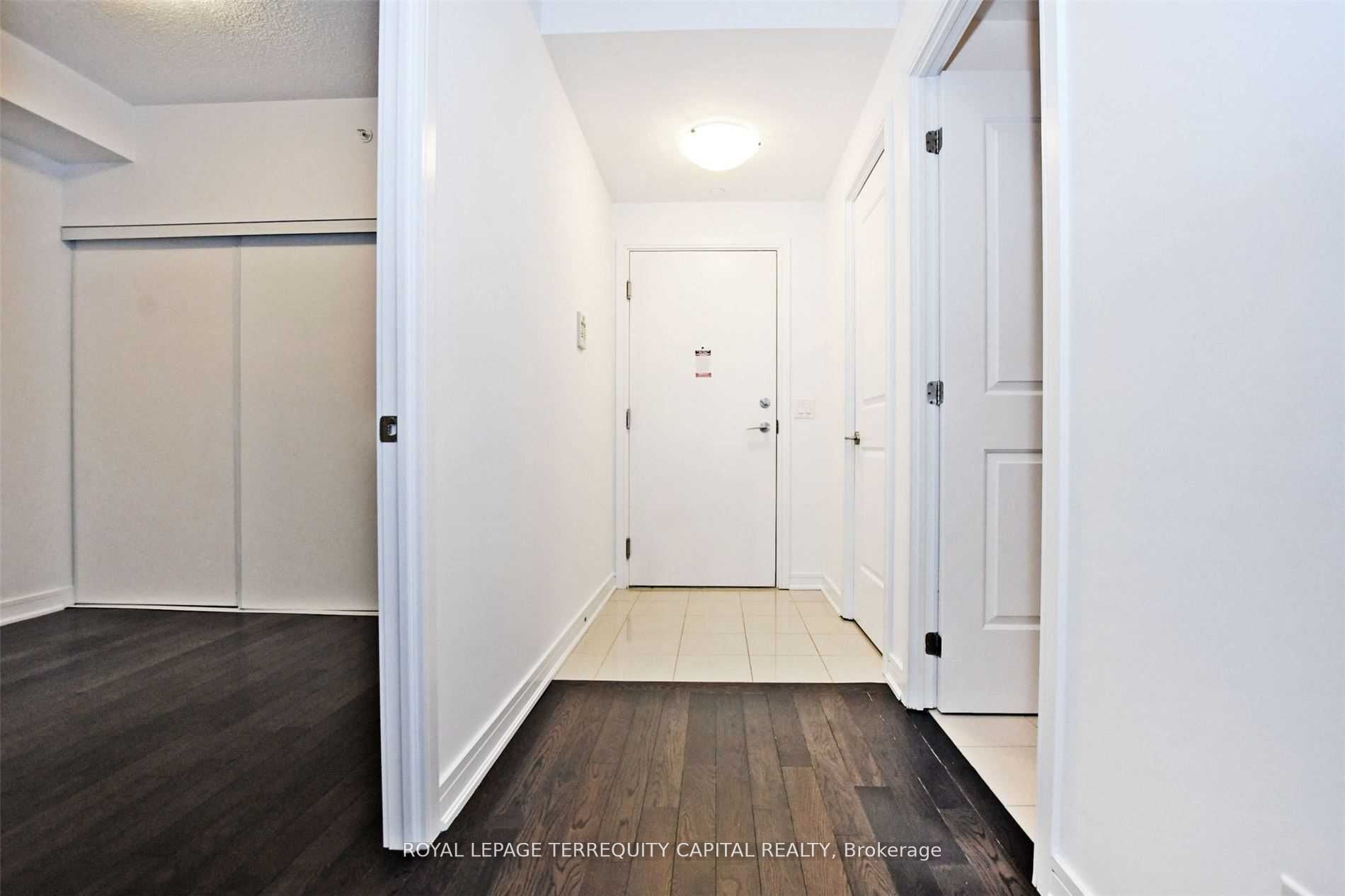 9199 Yonge Street 406, Richmond Hill, ON L4C 1H7 photo 4