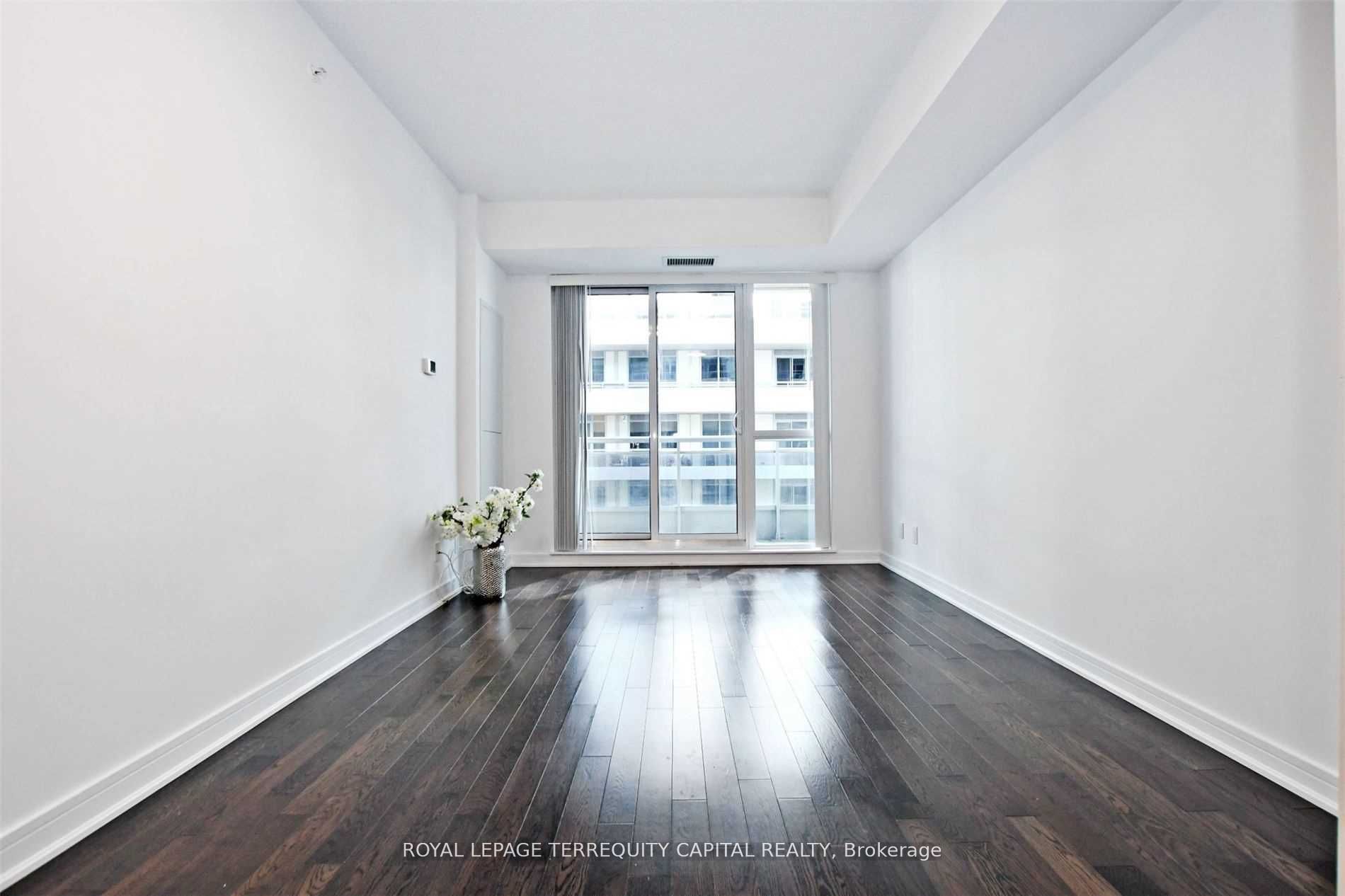 9199 Yonge Street 406, Richmond Hill, ON L4C 1H7 photo 5