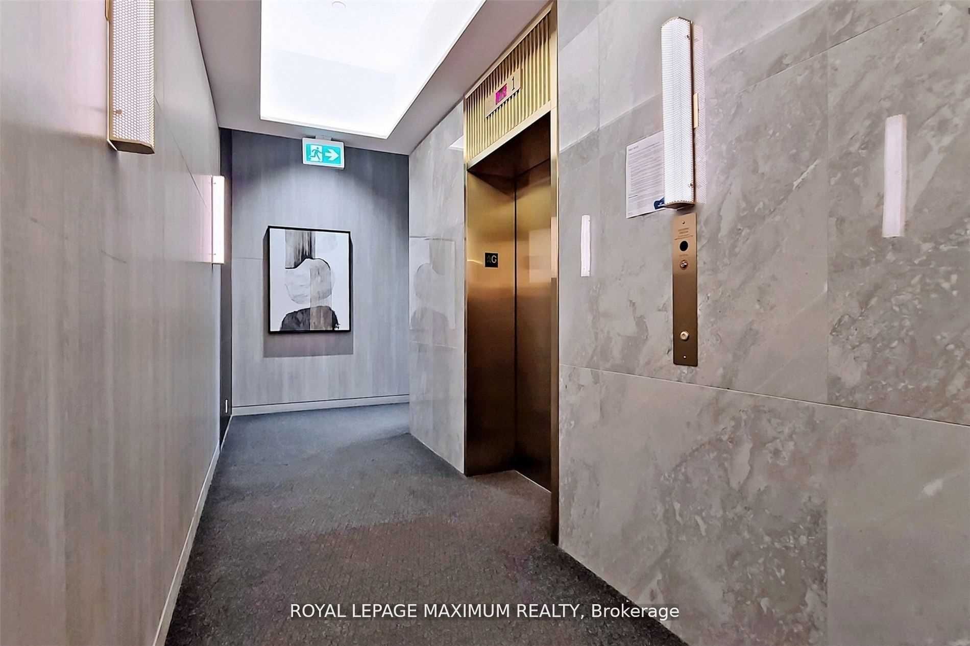 898 Portage Parkway 4907, Vaughan, ON L4K 0J6 photo 3