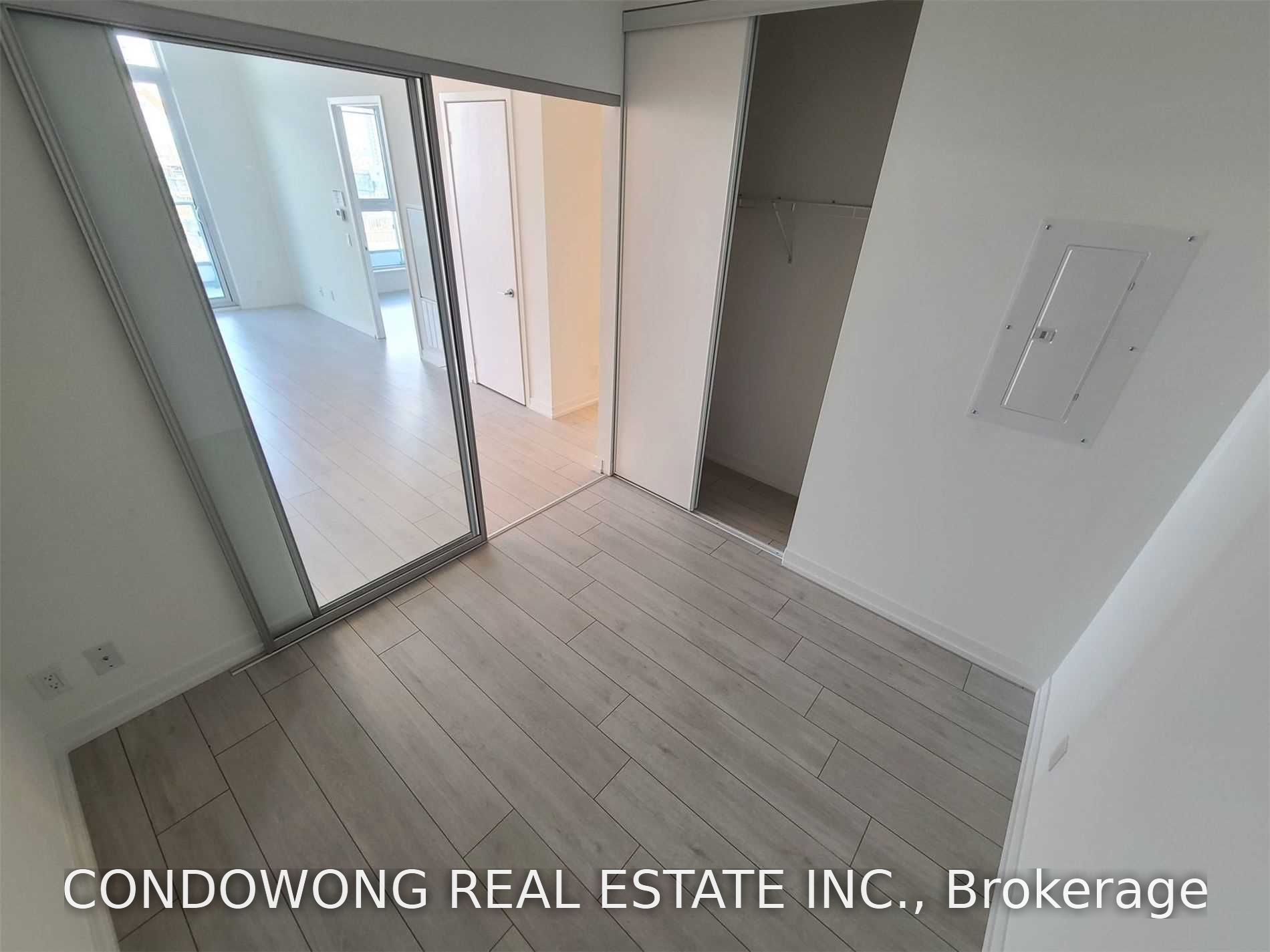 950 Portage Parkway 1505, Vaughan, ON L4K 0J7 photo 2
