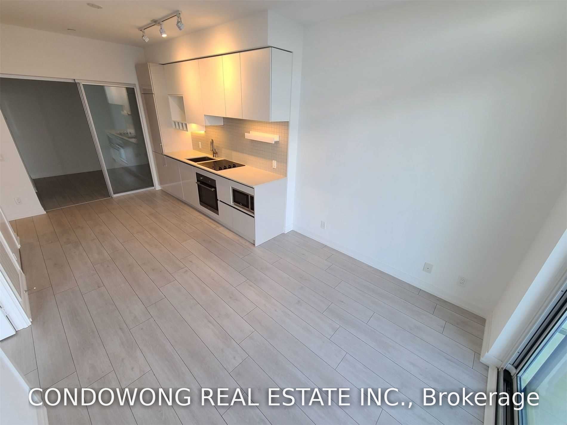 950 Portage Parkway 1505, Vaughan, ON L4K 0J7 photo 5