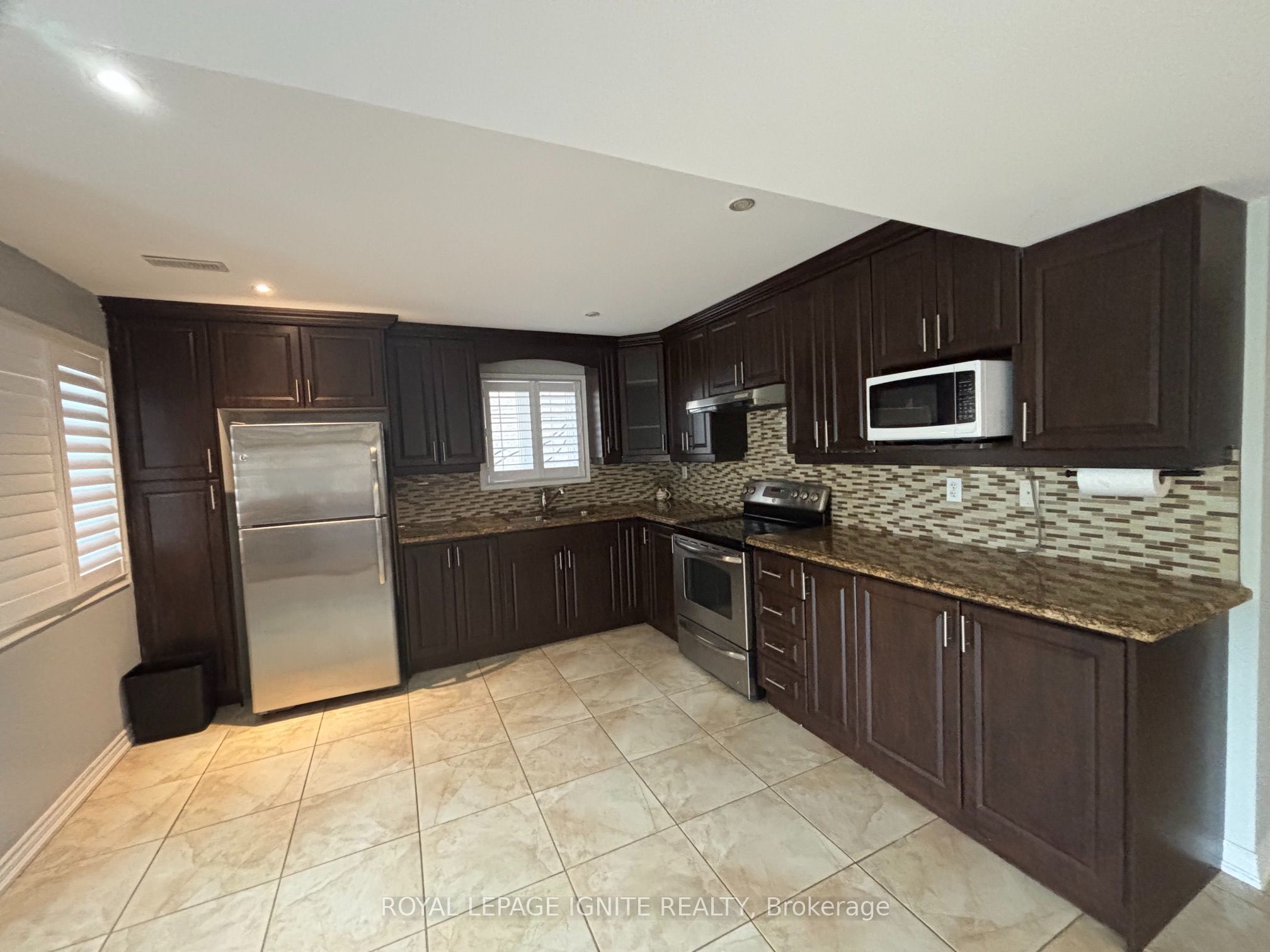 15 Lady Karen Crescent Bsmt, Vaughan, ON L6A 0X4 photo 5