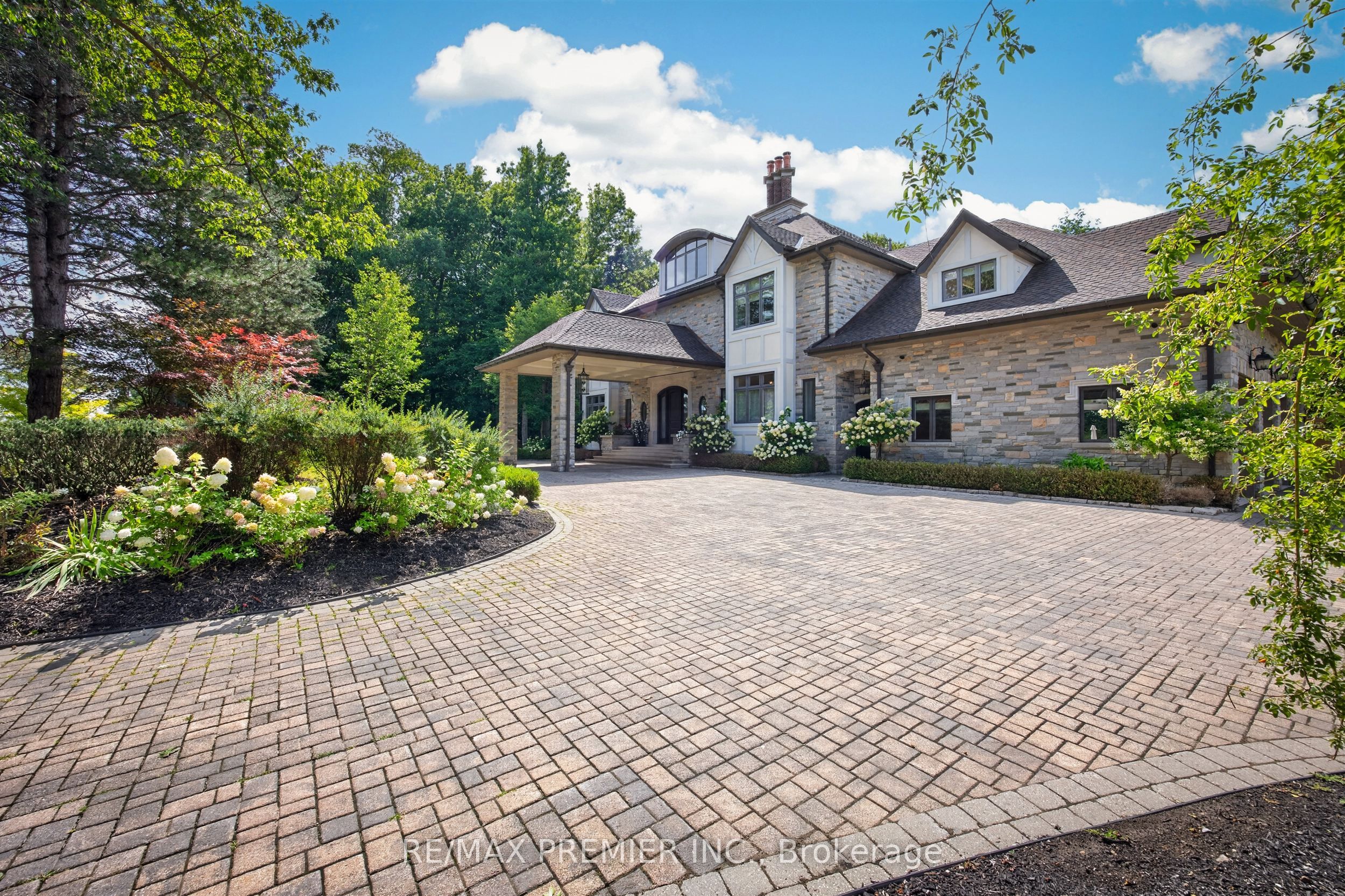 40 Golf Avenue, Vaughan, ON L4L 3A5 photo 2