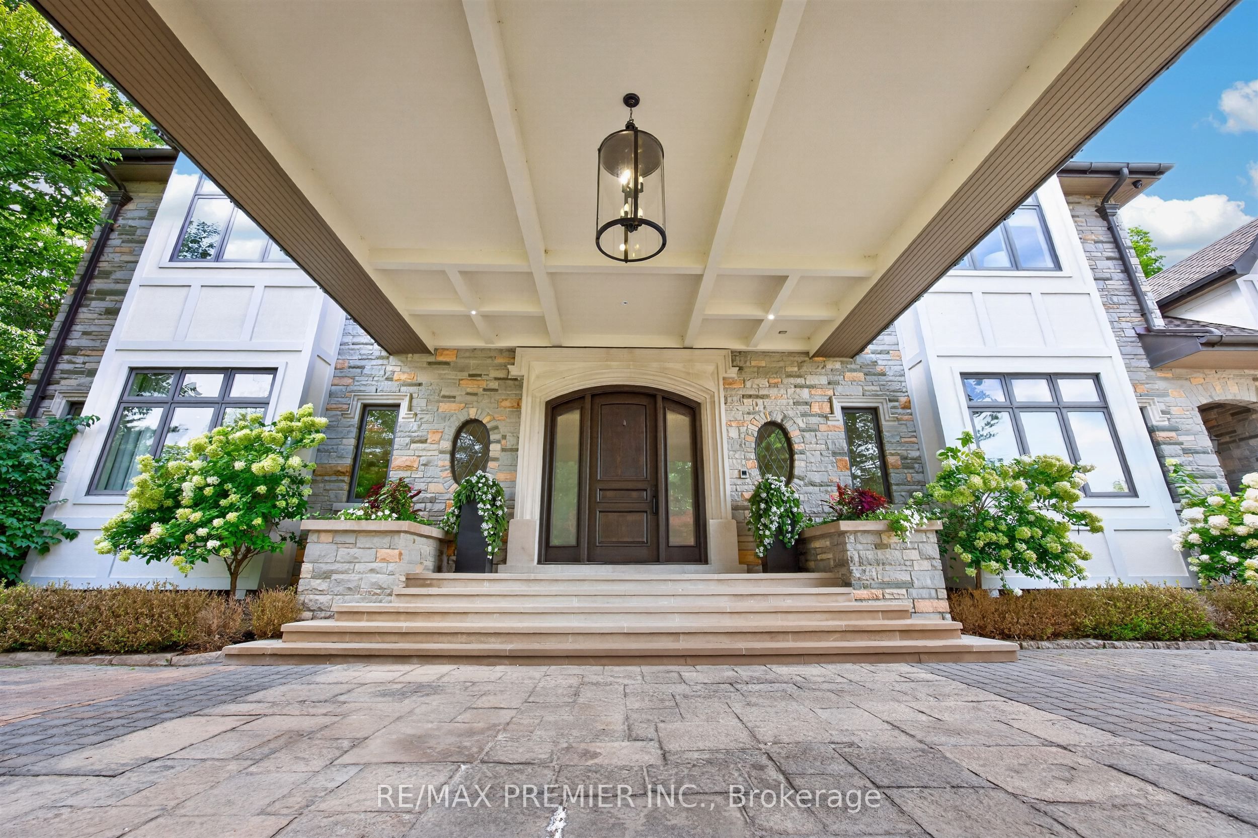 40 Golf Avenue, Vaughan, ON L4L 3A5 photo 3