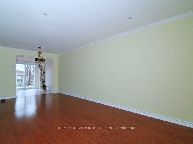 56 Riviera Drive, Vaughan, ON L4K 2J1 photo 3