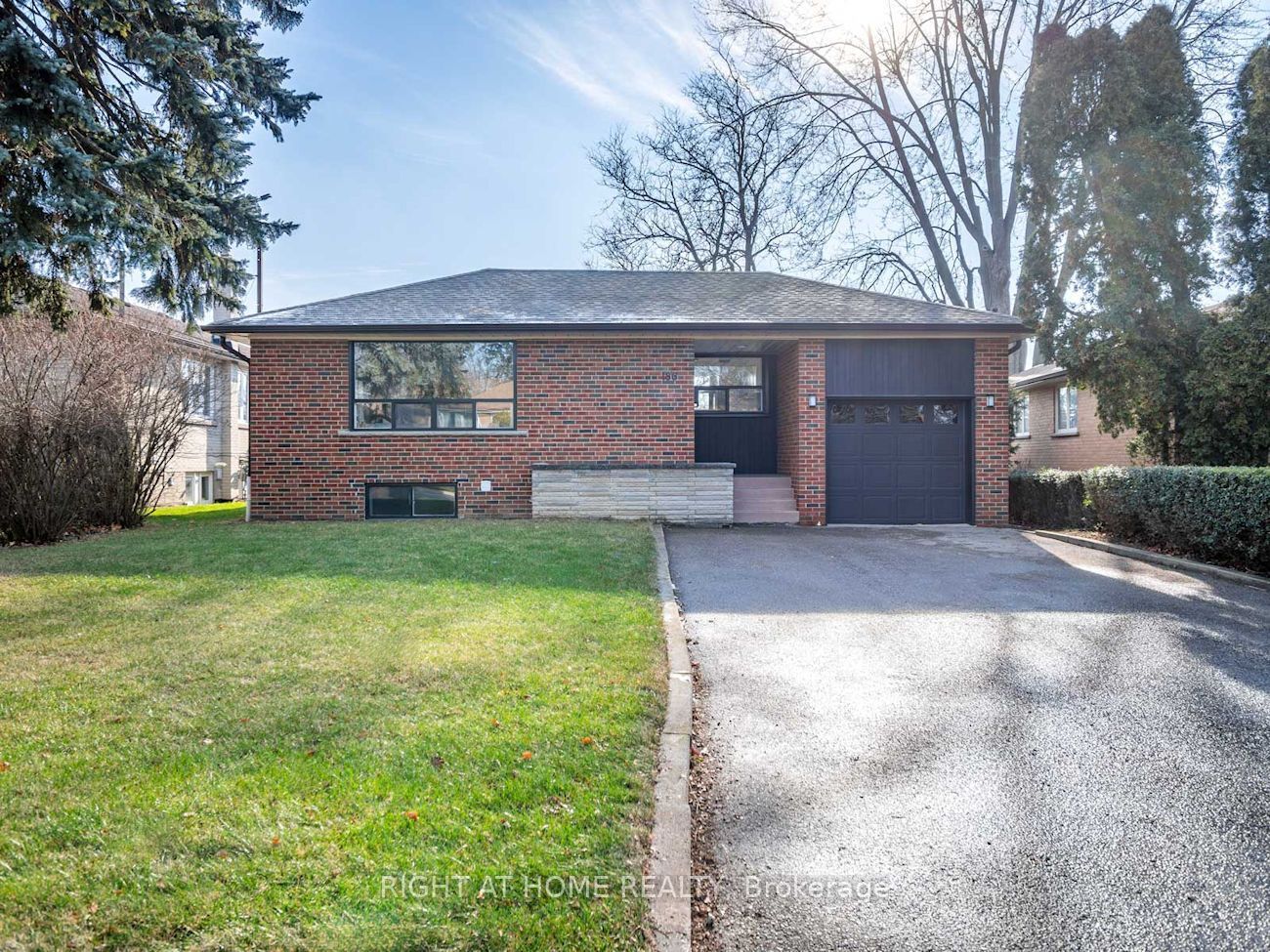186 Driscoll Road Bsmt, Richmond Hill, ON L4C 4H7