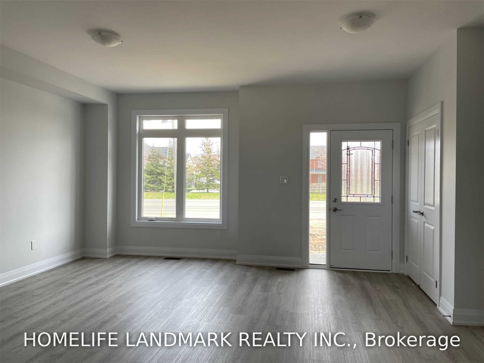 85 Seguin Street, Richmond Hill, ON L4E 1H8 photo 2