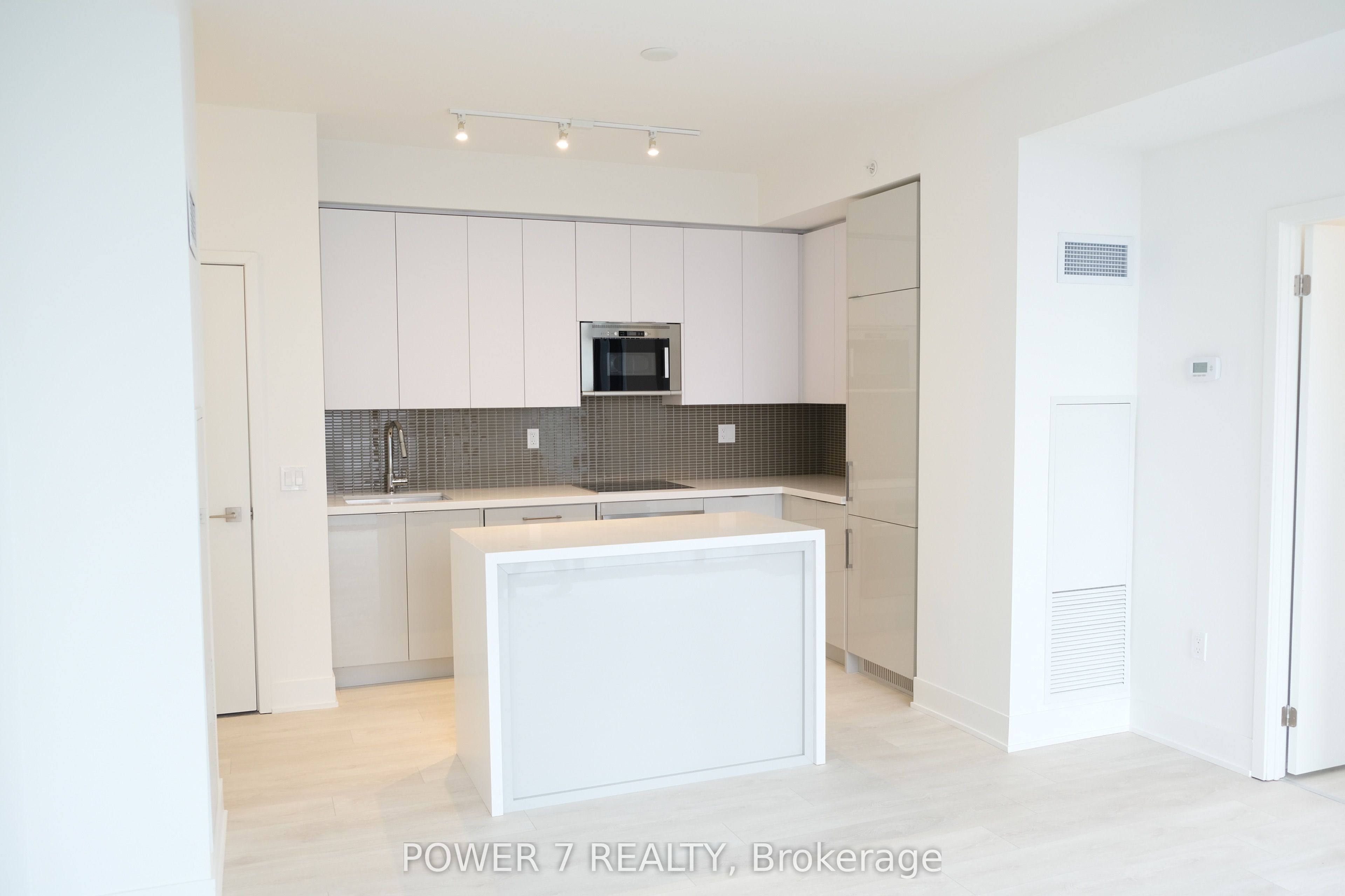 2908 Highway 7 Road 1002, Vaughan, ON L4K 0K5 photo 5