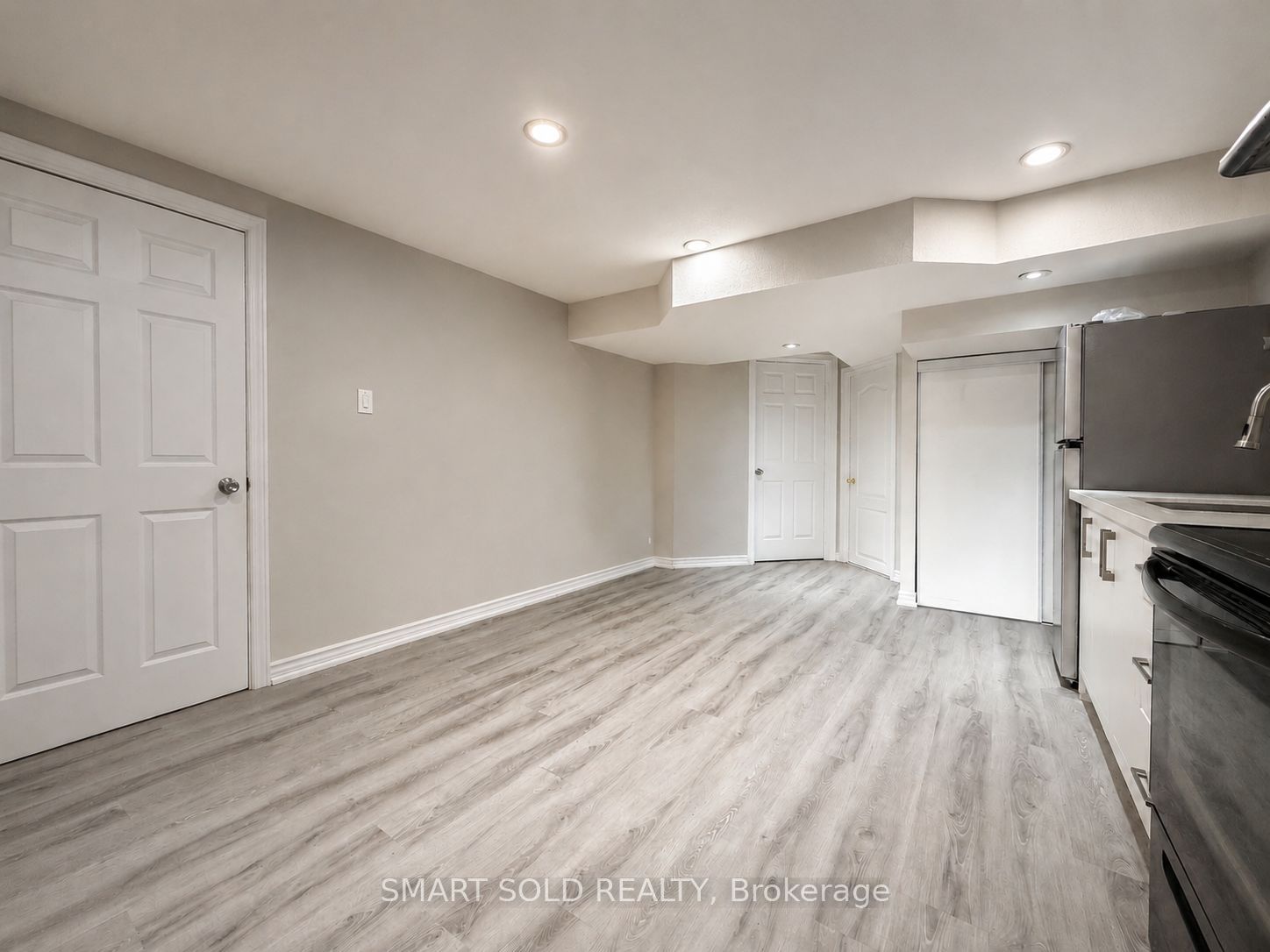 71 Dewpoint Road Lower, Vaughan, ON L4J 9E1 photo 5