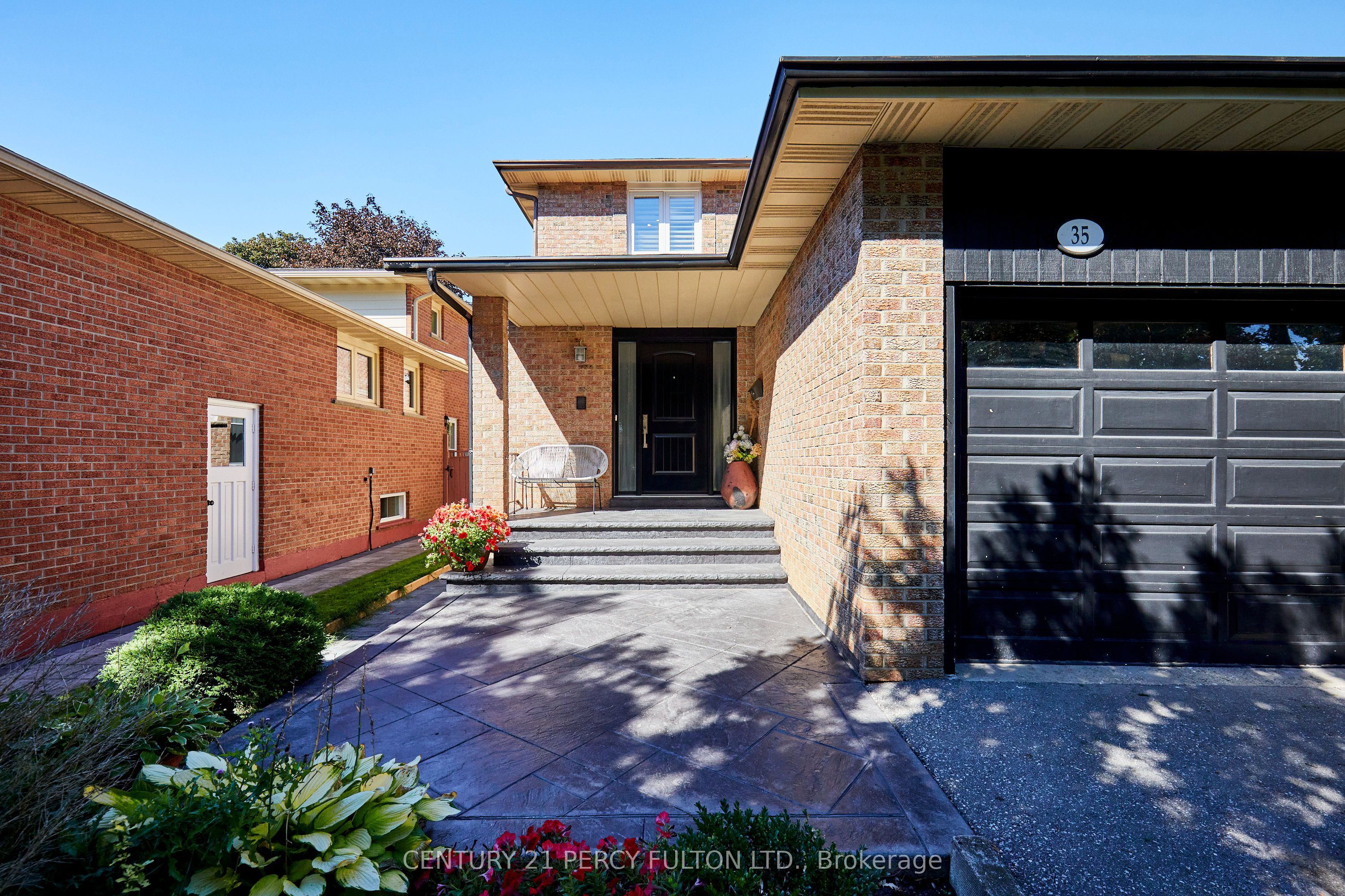 35 Ashland Crescent, Markham, ON L3P 3Z9 photo 2