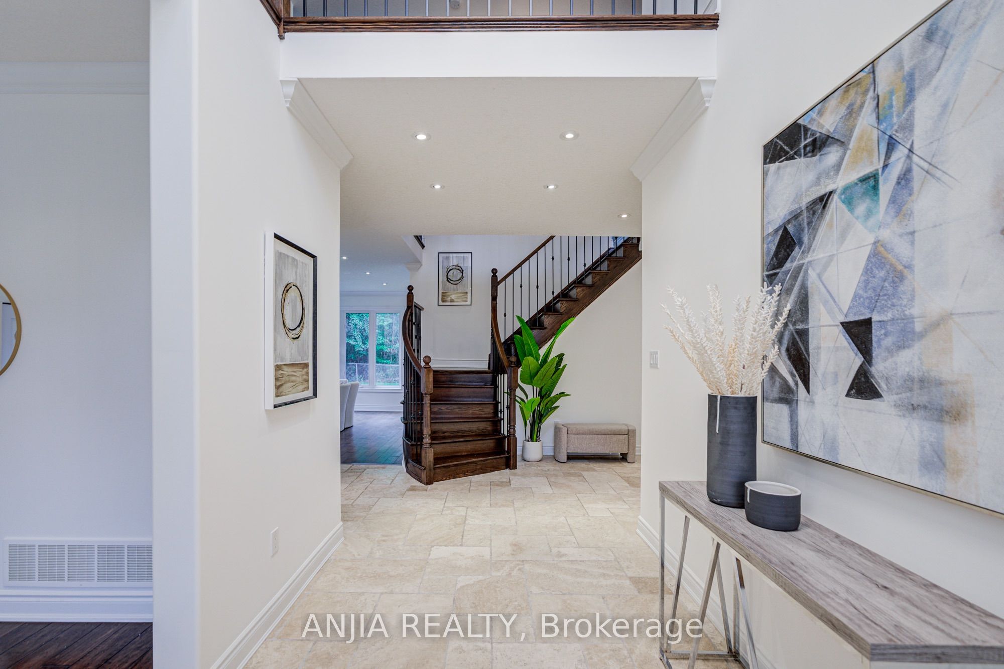 1087 Nantyr Drive, Innisfil, ON L9S 0A7 photo 5
