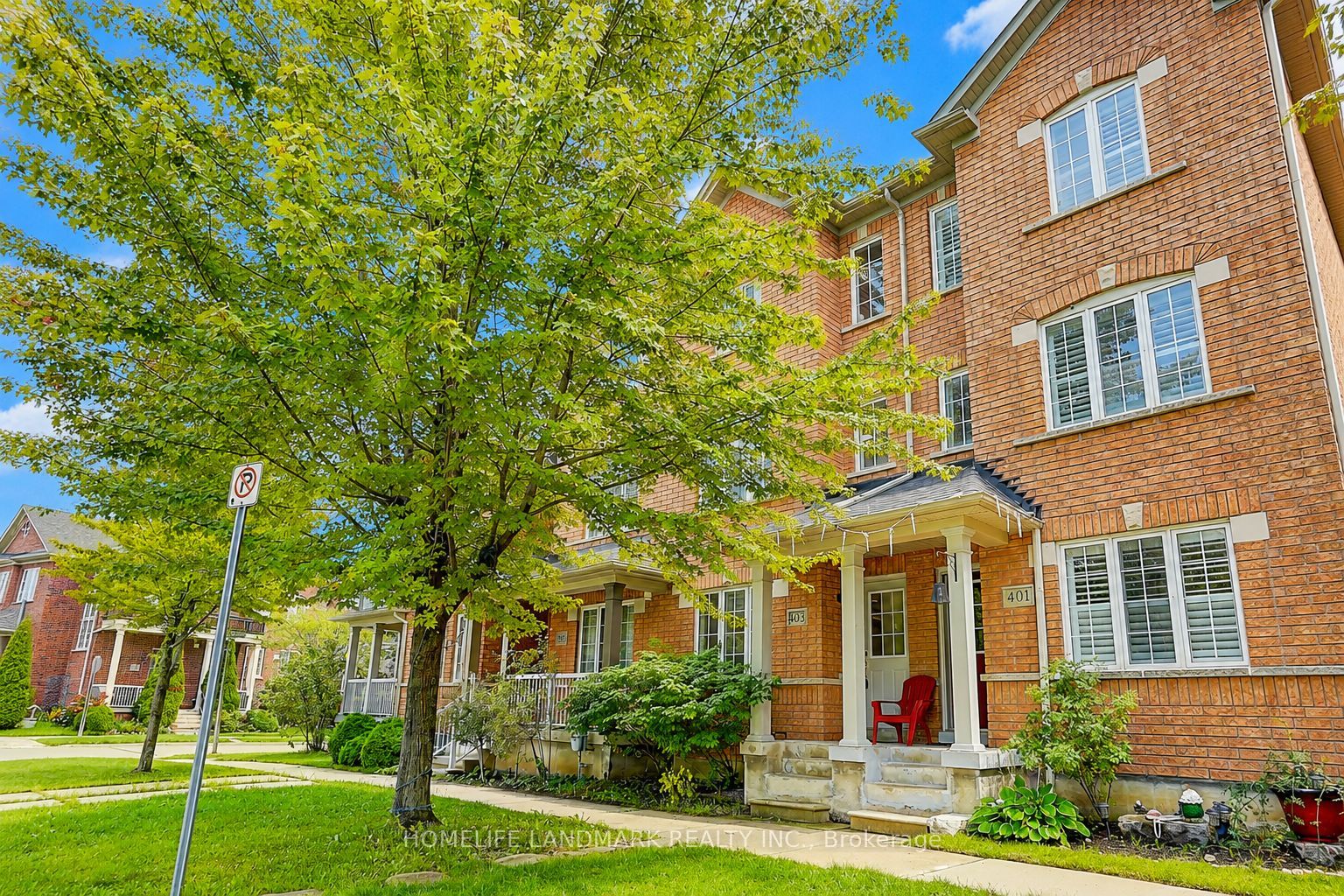 403 White's Hill Avenue, Markham, ON L6B 0J5 photo 2