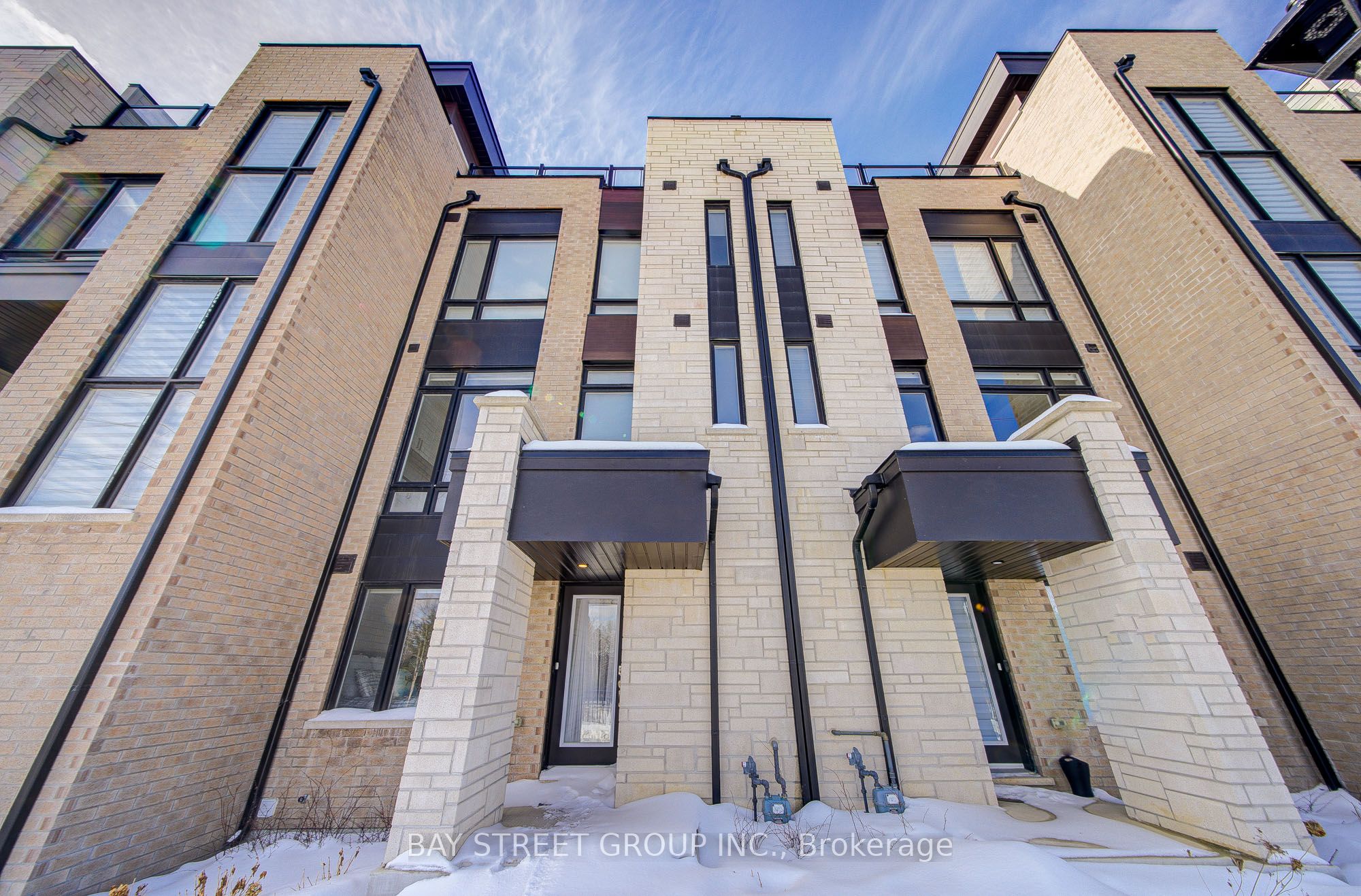 51 Credit Lane, Richmond Hill, ON L4E 1G9 photo 2