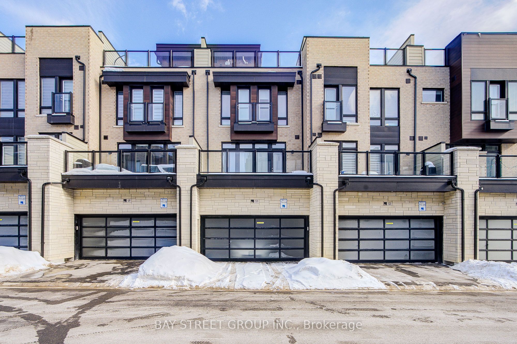 51 Credit Lane, Richmond Hill, ON L4E 1G9 photo 3