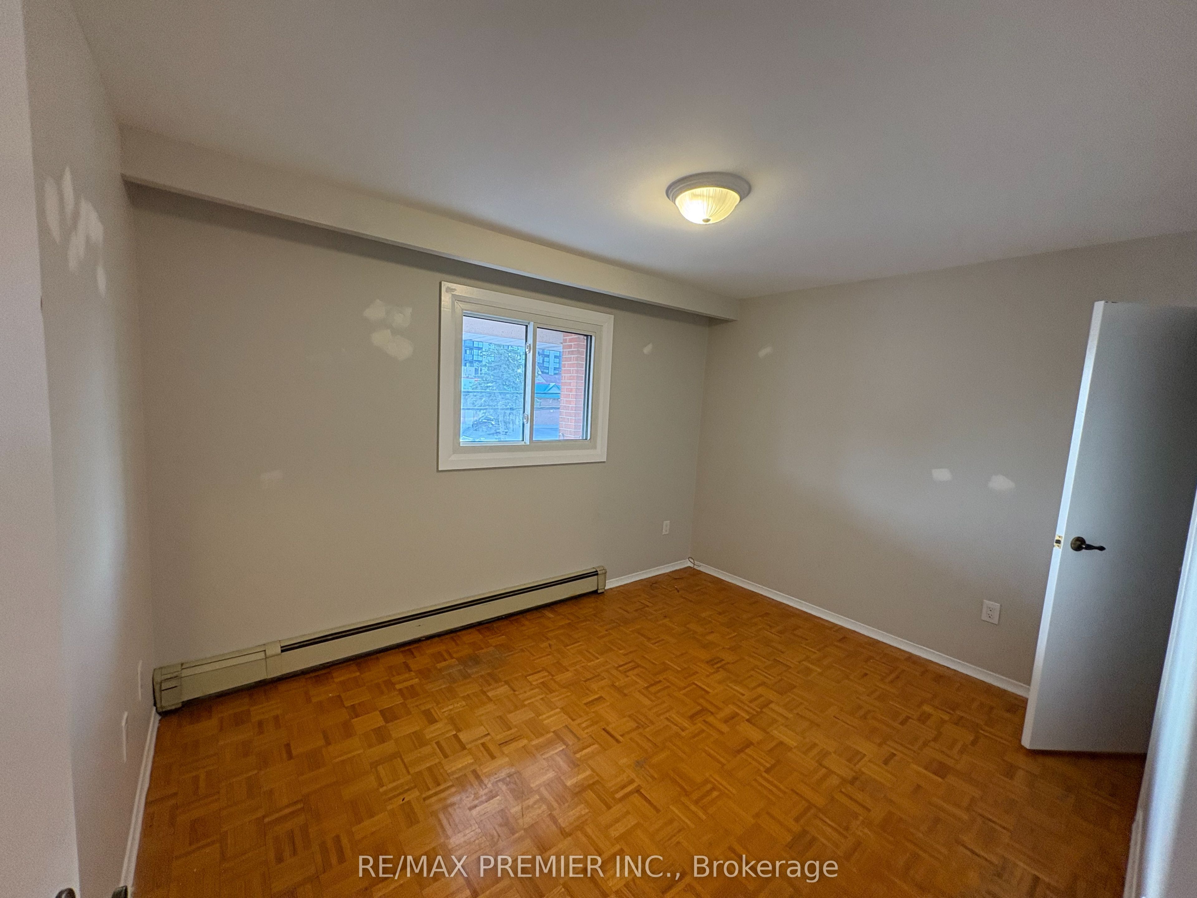 7955 Kipling Avenue 2, Vaughan, ON L4L 1Z8 photo 5
